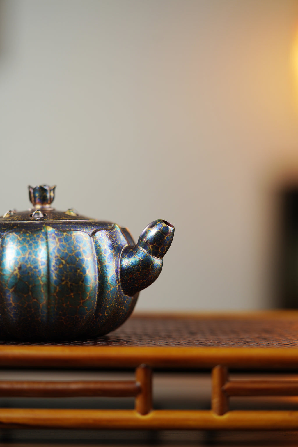 范泽锋大师高徒·省大师邱爽紫砂潜力重器【莲子壶】原矿优质大红袍·280cc(紫晶贝壳烧) - ZishaTeapotChina