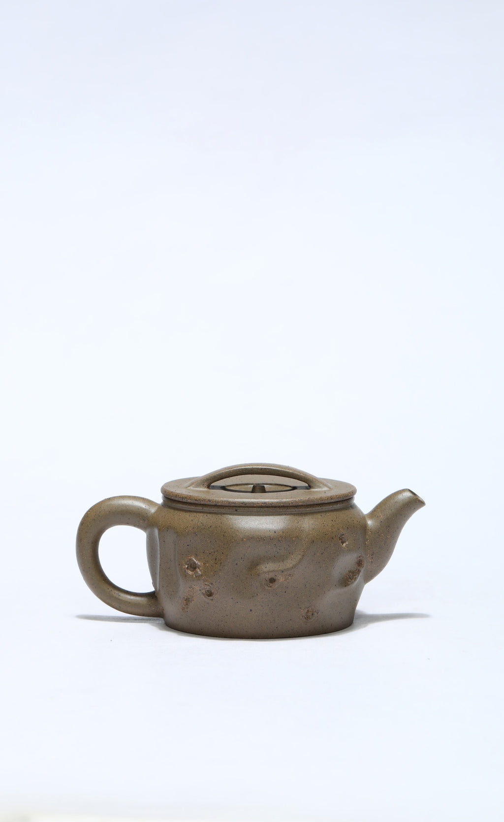 紫砂珍藏级精品｜省大师吴培林高徒·王雅丽 制【汉瓦壶】矿标级老青段·150cc（古法高温还原烧）