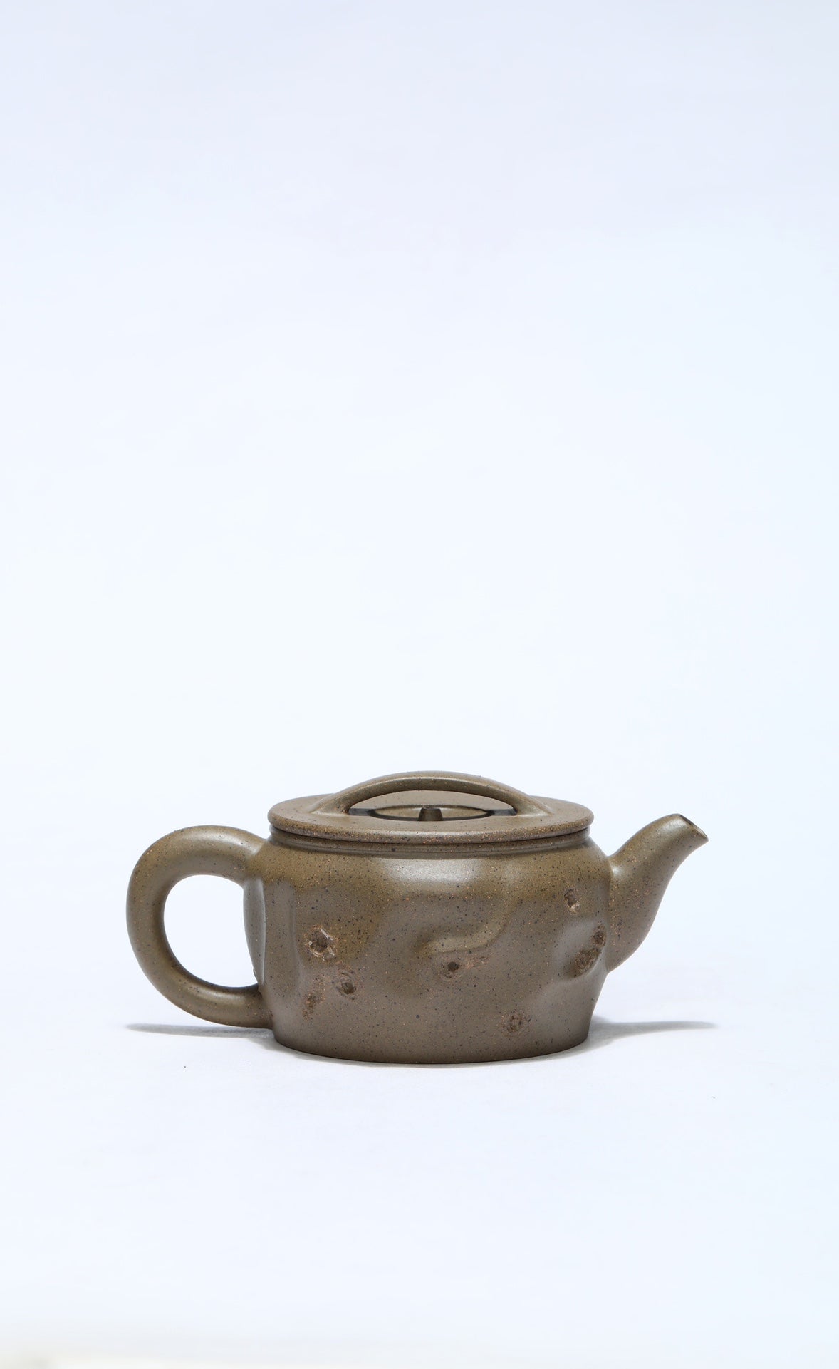 紫砂珍藏级精品｜省大师吴培林高徒·王雅丽 制【汉瓦壶】矿标级老青段·150cc（古法高温还原烧）