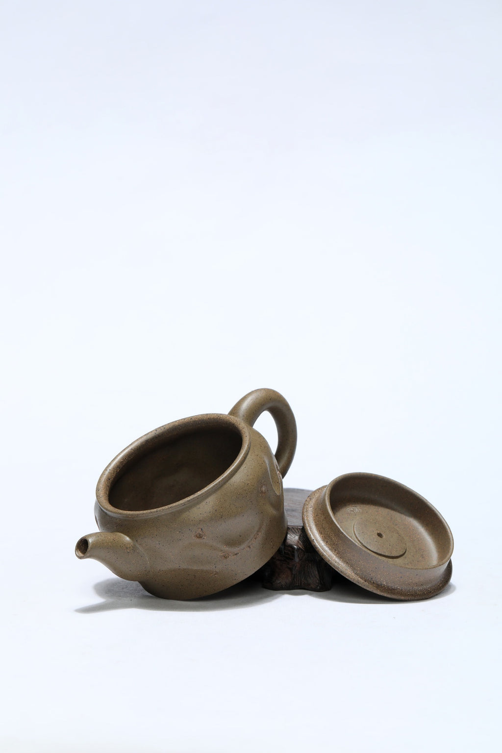 紫砂珍藏级精品｜省大师吴培林高徒·王雅丽 制【汉瓦壶】矿标级老青段·150cc（古法高温还原烧）