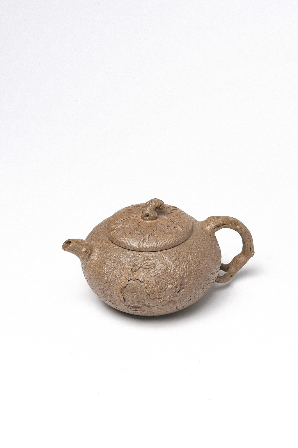 紫砂珍藏级精品｜省大师吴培林高徒·王雅丽 制【隐龙供春壶】原矿黄金段柴烧·220cc工艺美术师 王雅丽
