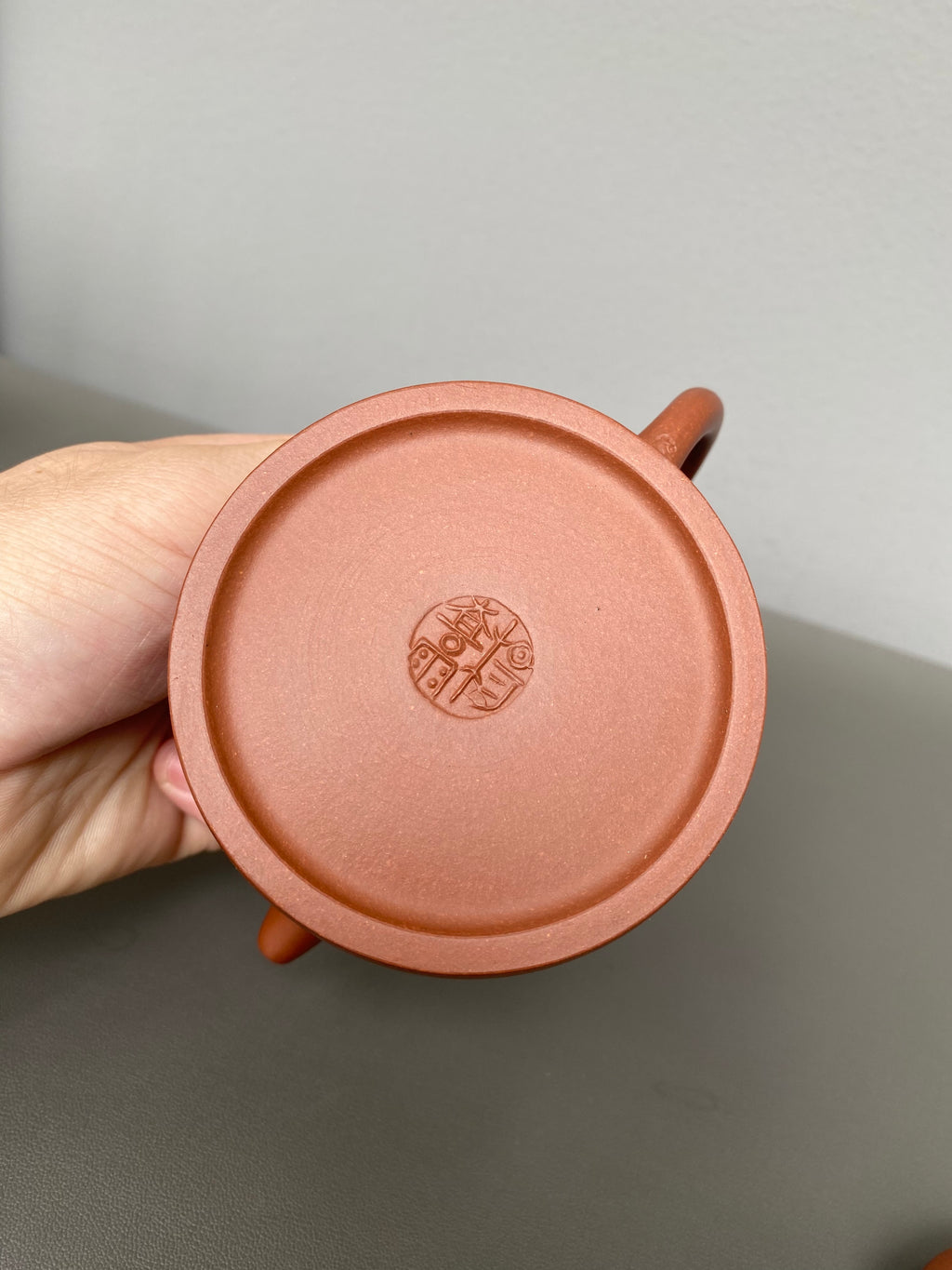 中华神刀·刻绘巅峰｜杨喜雨大师顶流臻品《秦权壶》原矿优质底槽清·260cc ——紫砂刻绘全能艺术名家·杨喜雨 亲工
