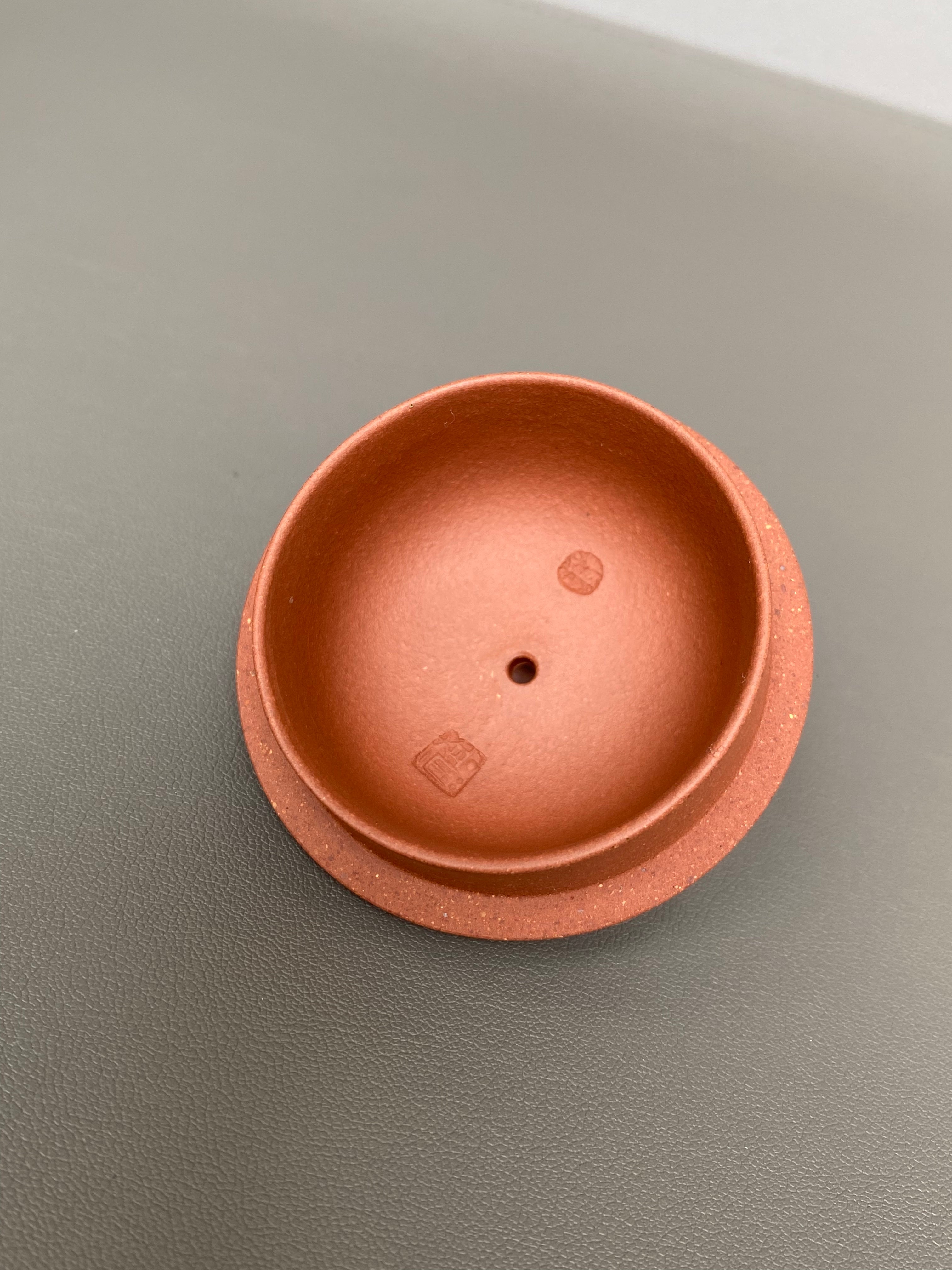 中华神刀·刻绘巅峰｜杨喜雨大师顶流臻品《秦权壶》原矿优质底槽清·260cc ——紫砂刻绘全能艺术名家·杨喜雨 亲工
