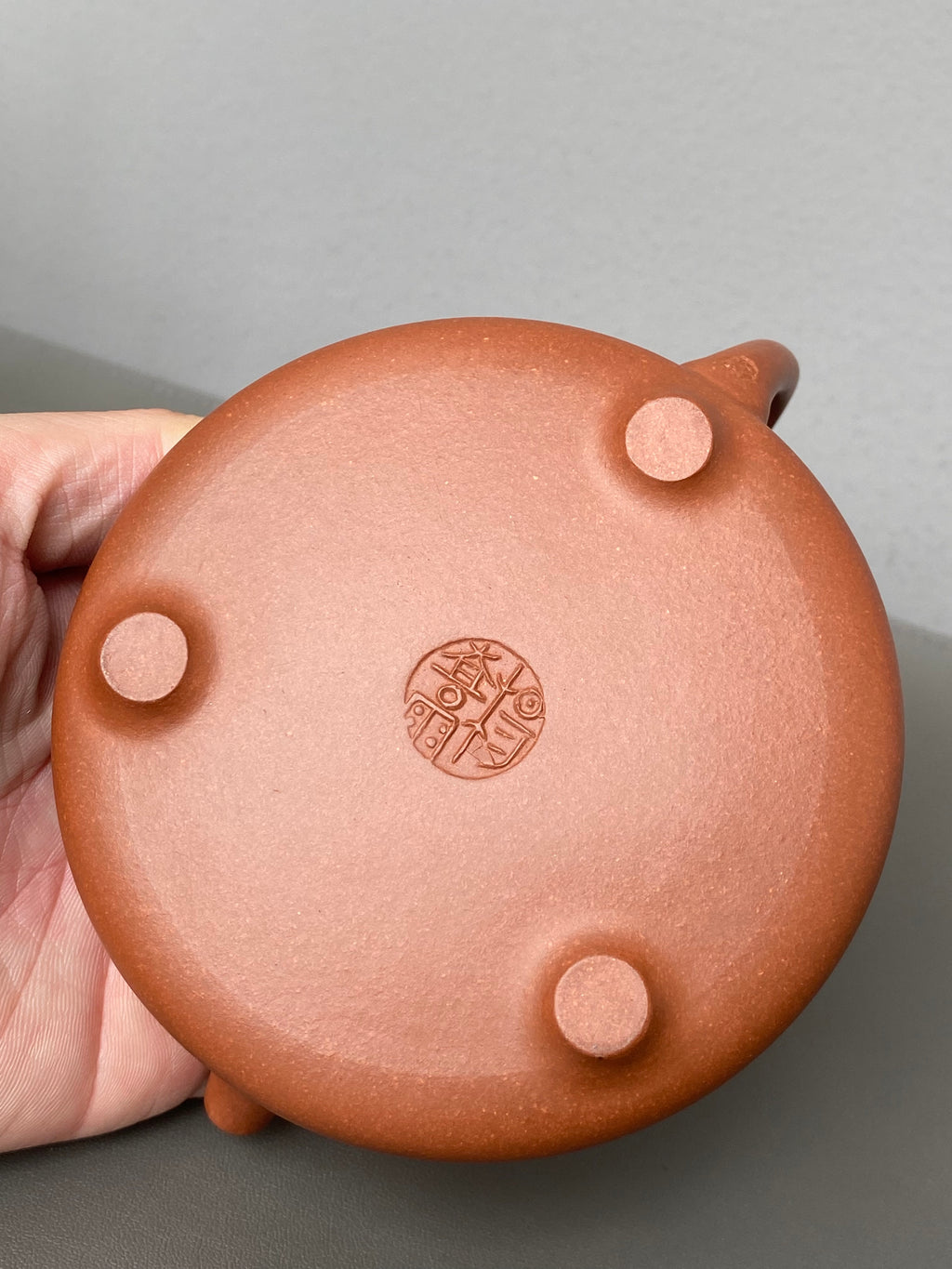 中华神刀·刻绘巅峰｜杨喜雨大师顶流臻品《子冶石瓢壶》原矿优质底槽清·260cc ——紫砂刻绘全能艺术名家·杨喜雨 亲工