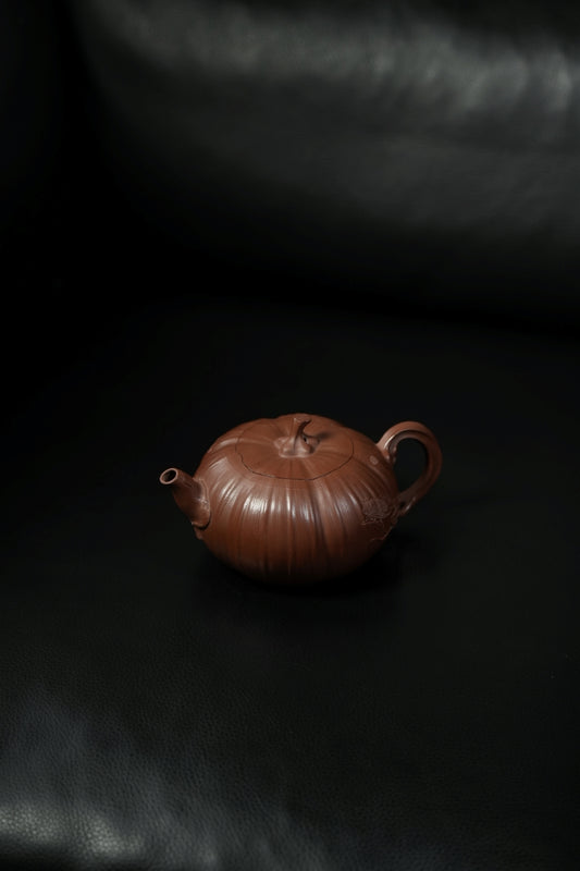 范大生嫡脉｜范秀芳制 范伟群装饰｜双省大师联诀紫砂臻品《大生南瓜壶》原矿优质老段泥·280cc（入册款代表作）