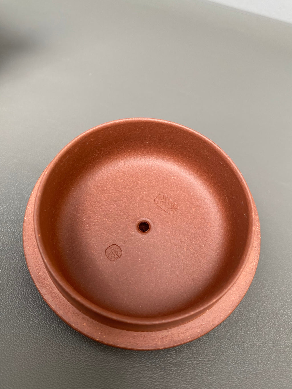 紫砂界陶刻艺术名家·李峰臻品《德钟壶》原矿优质底槽清·280cc ——国大师吴鸣高徒·李峰亲工