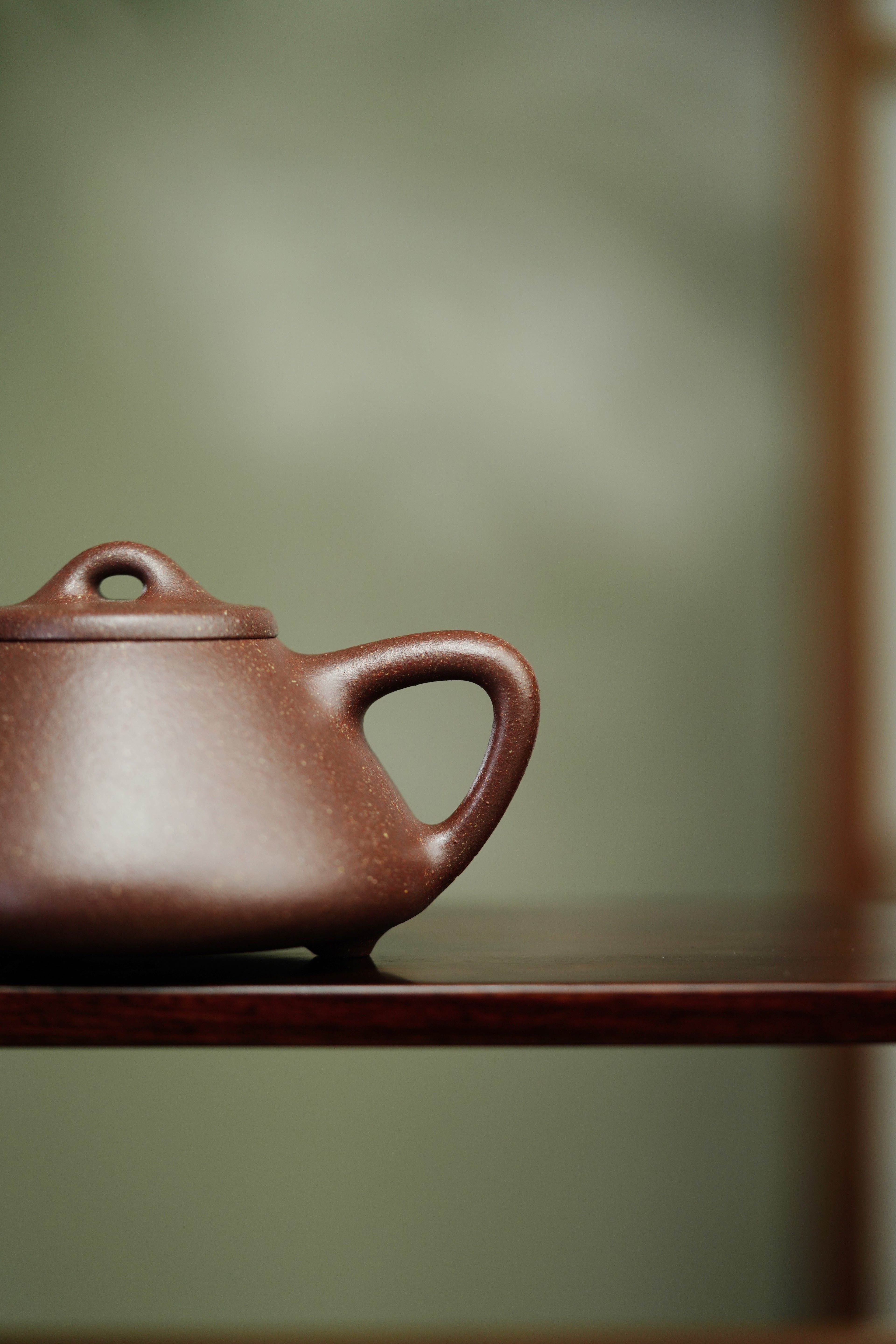 范泽锋高徒·邱爽紫砂潜力重器《子冶石瓢壶》原矿优质紫玉金砂·220cc ——江苏省级大师·邱爽 亲制