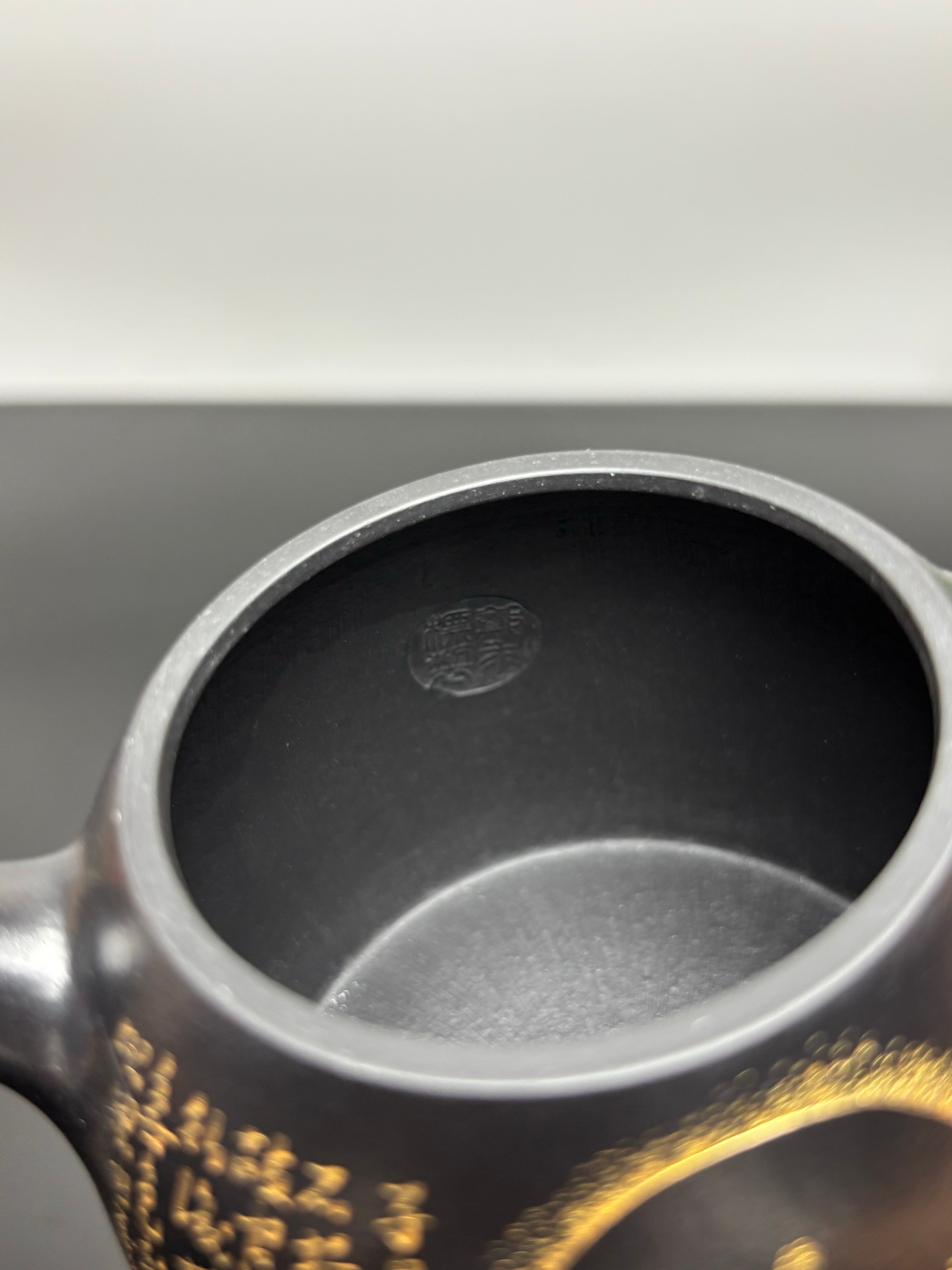 一器藏心经·紫砂纳万福｜郑求标大师｜双心经至尊禅意臻品【秦权壶】原矿优质朱泥还原烧·260cc