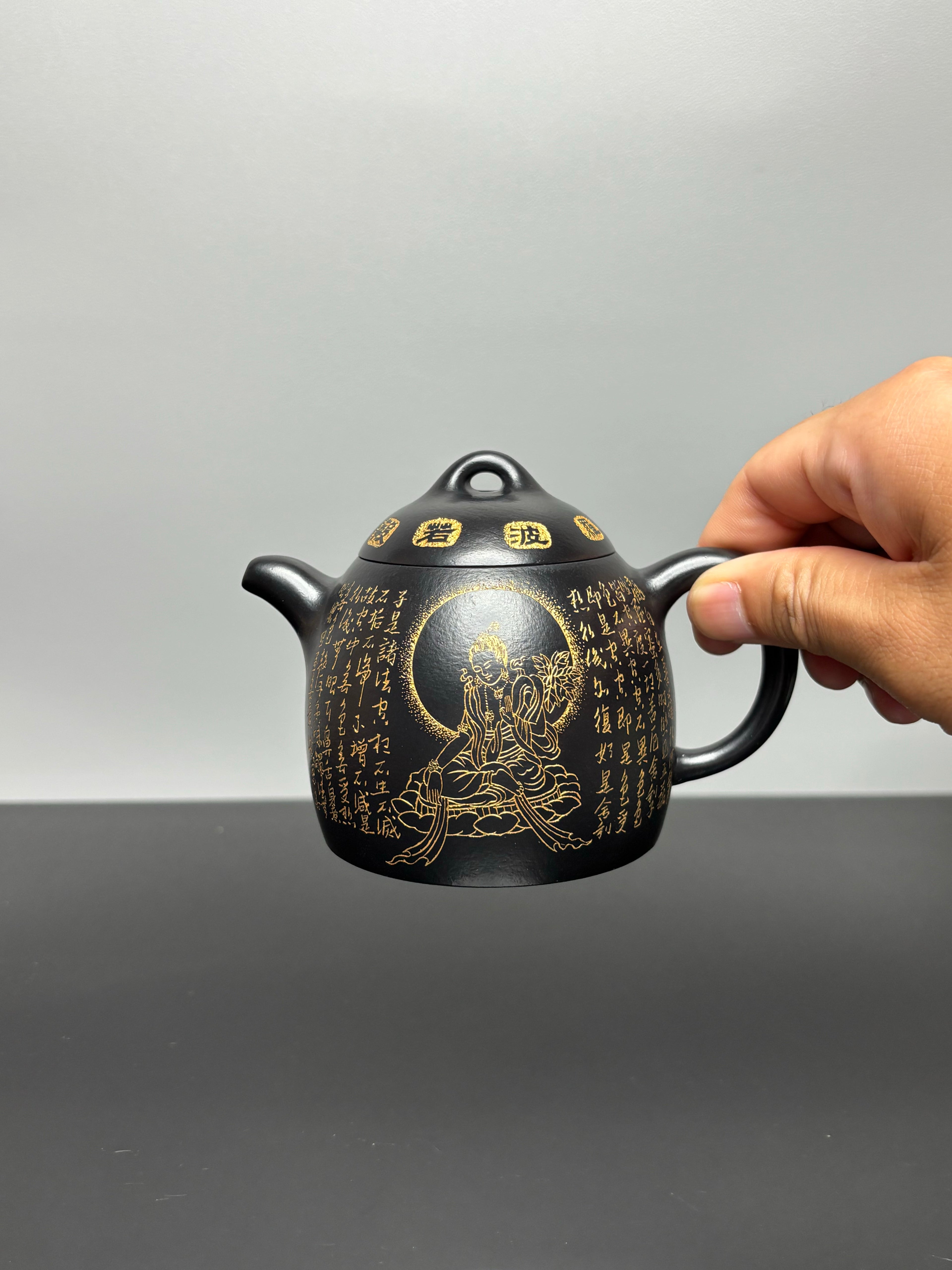 一器藏心经·紫砂纳万福｜郑求标大师｜双心经至尊禅意臻品【秦权壶】原矿优质朱泥还原烧·260cc