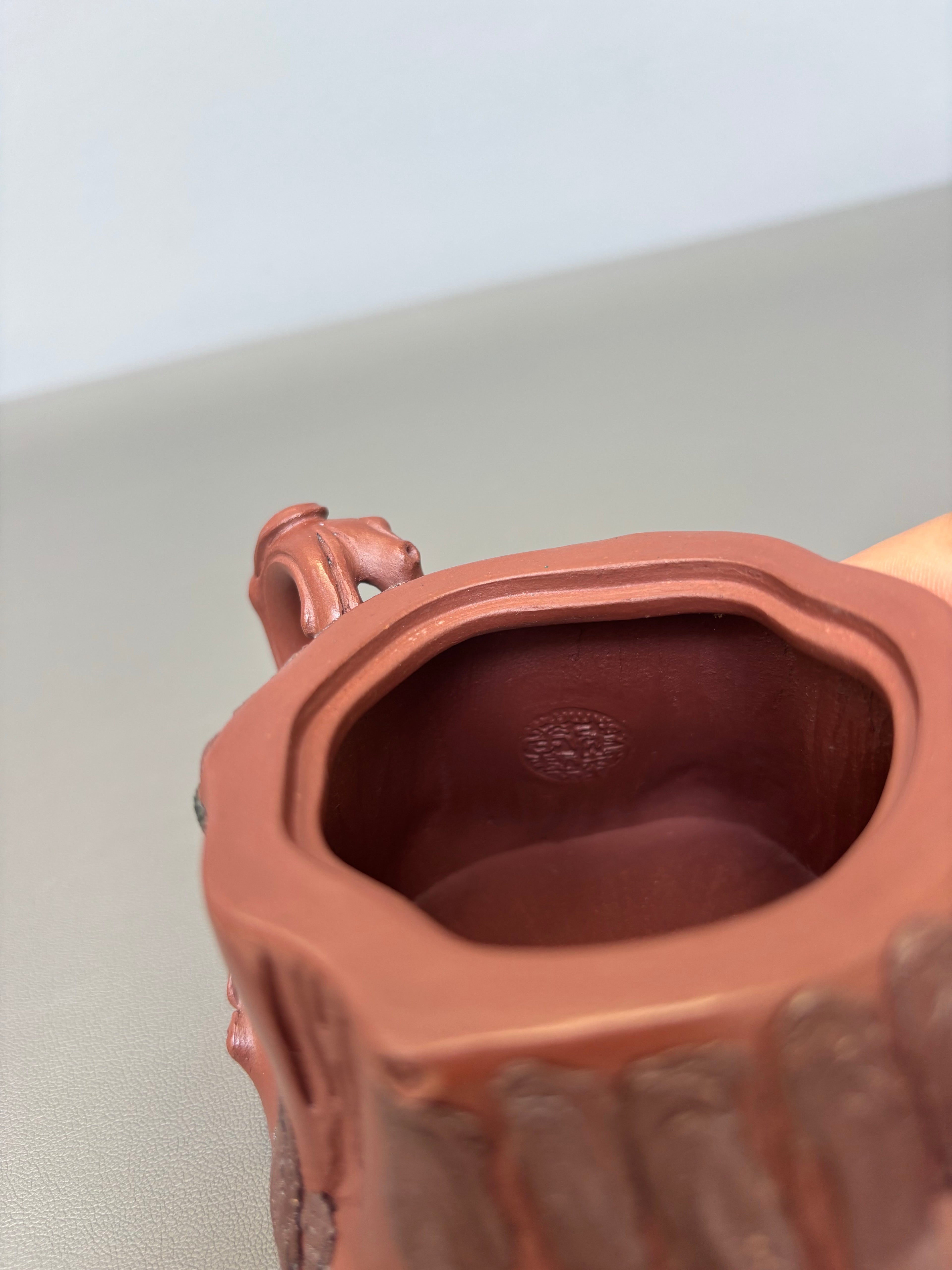 蒋蓉之女 传世花器｜蒋艺华·非遗紫砂顶流重器《松桩壶》原矿优质底槽清·200cc