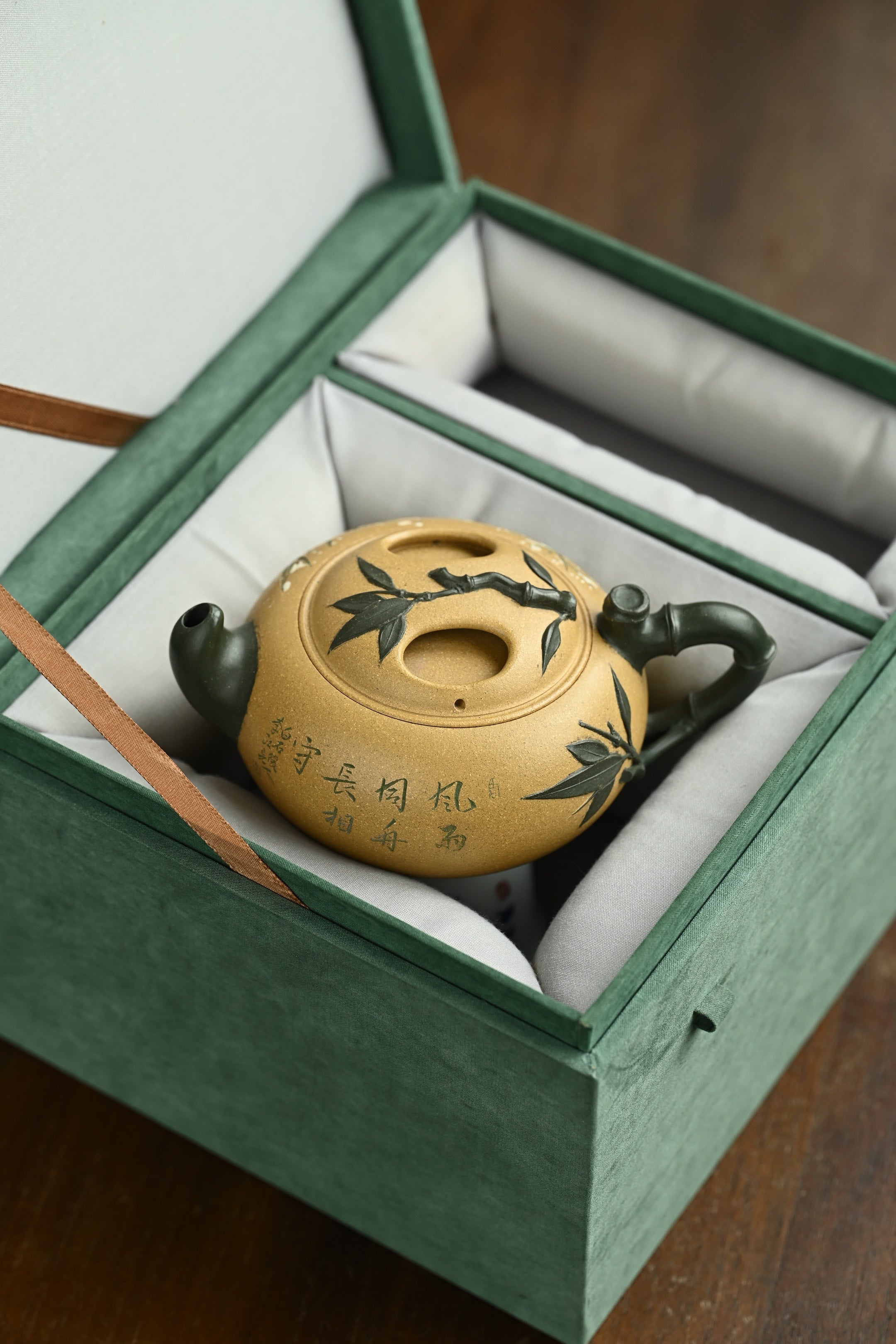 竹趣牛盖·全手工 （双证书）中央美院教授李洪亮装饰(师从李可染） /容量230cc/原矿段泥