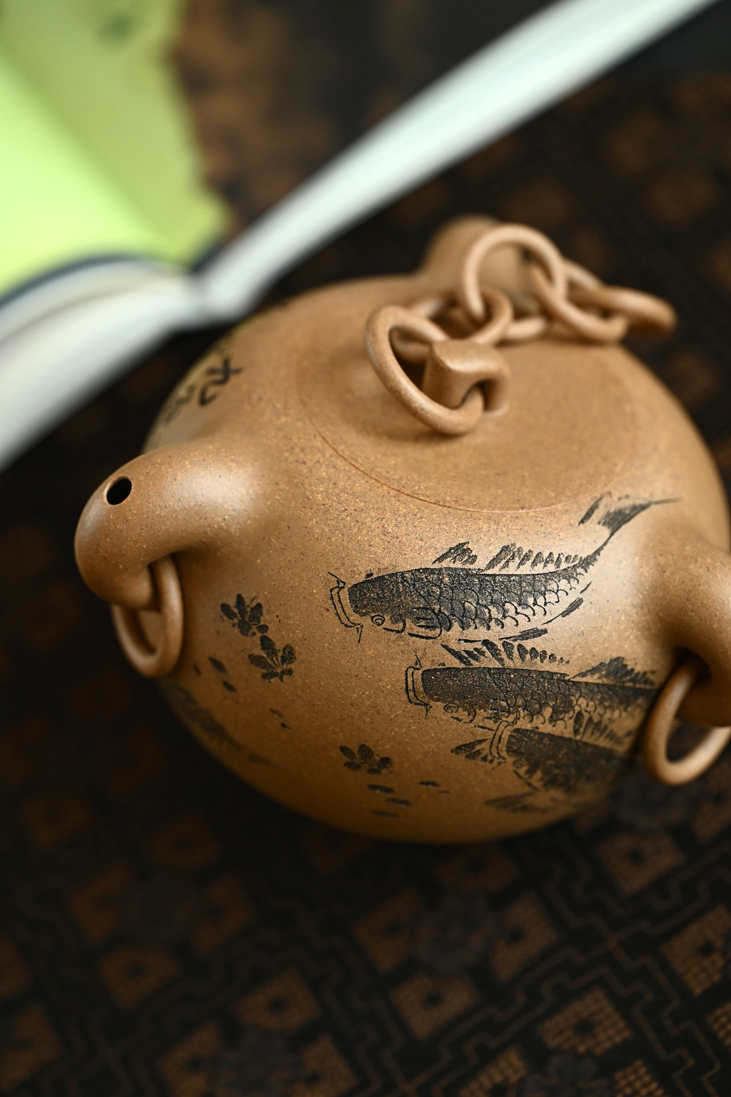 搏浪锥·全手工 大拍陶手朱朝辉作品（师承陈国良大师） 陶刻大赛金奖吴志军装饰（师承毛国强大师）容量530cc/极品段泥