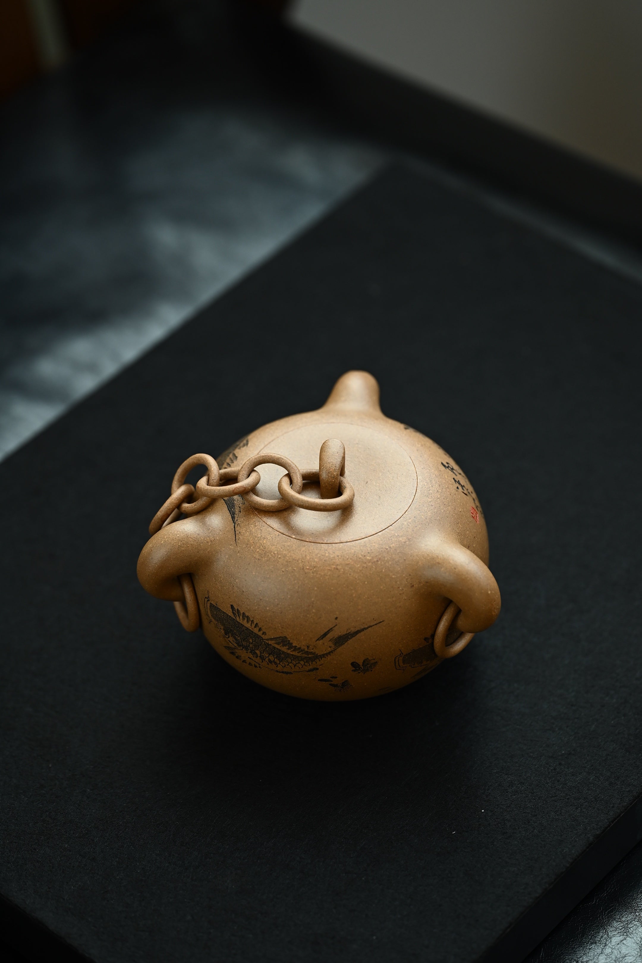 搏浪锥·全手工 大拍陶手朱朝辉作品（师承陈国良大师） 陶刻大赛金奖吴志军装饰（师承毛国强大师）容量530cc/极品段泥