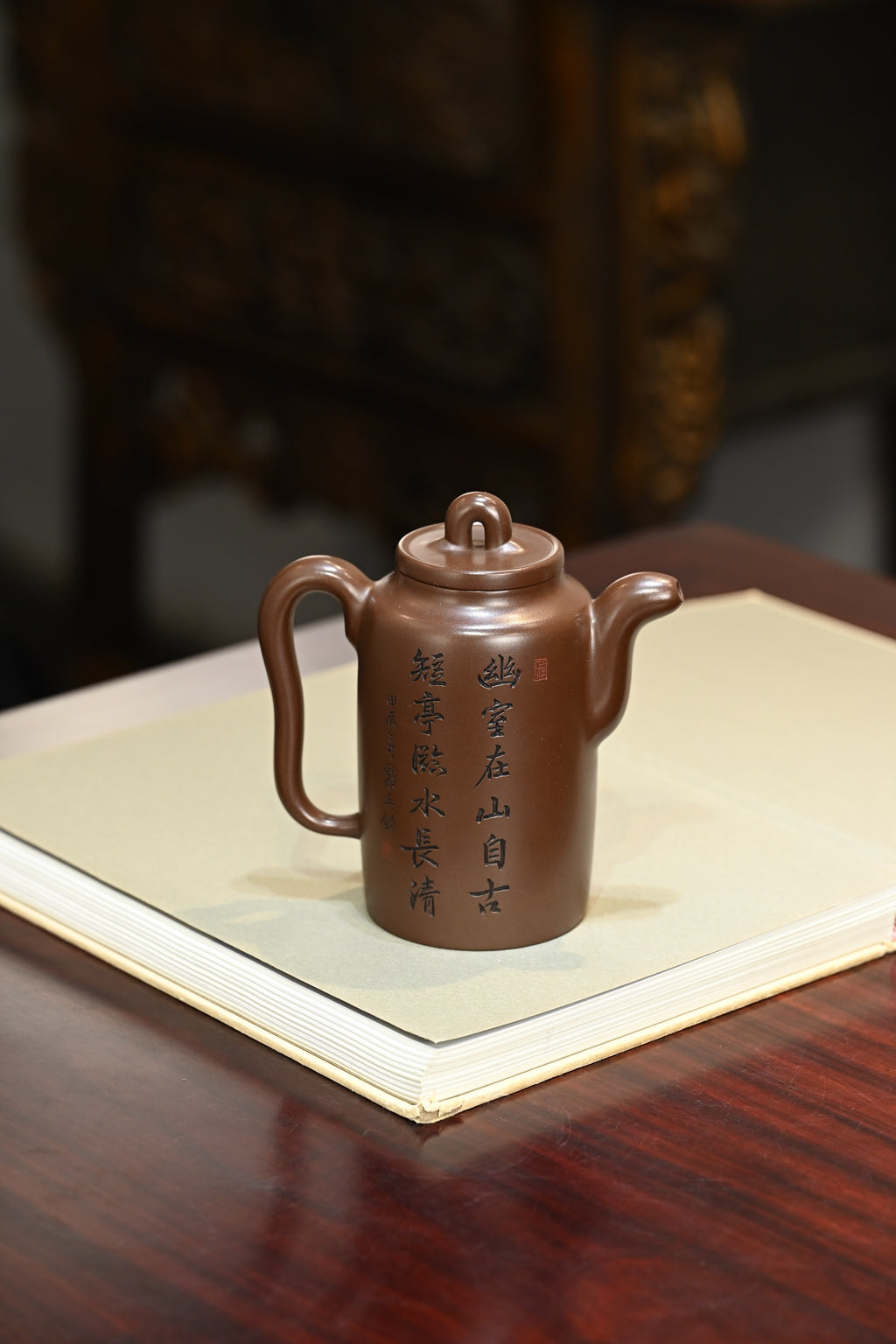 集思·全手工 （省大师桑黎兵刻绘+双证书）紫砂十二精英之首，省大师桑黎兵儿子桑崧杰作品容量430cc/特级紫泥