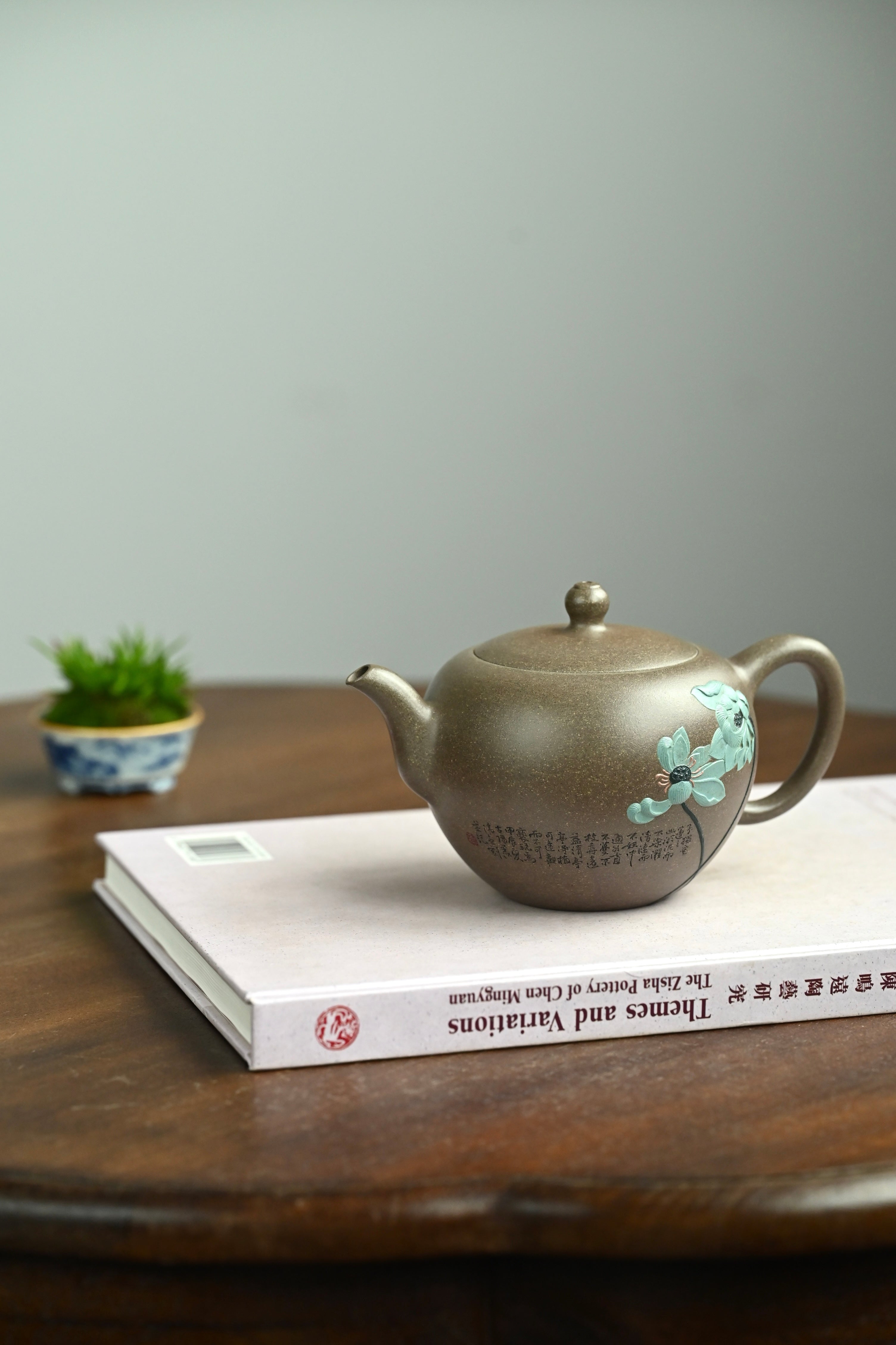 清荷·原创作品 /范泽锋夫人国高工汤宣武作品 /容量430cc/原矿青玉段