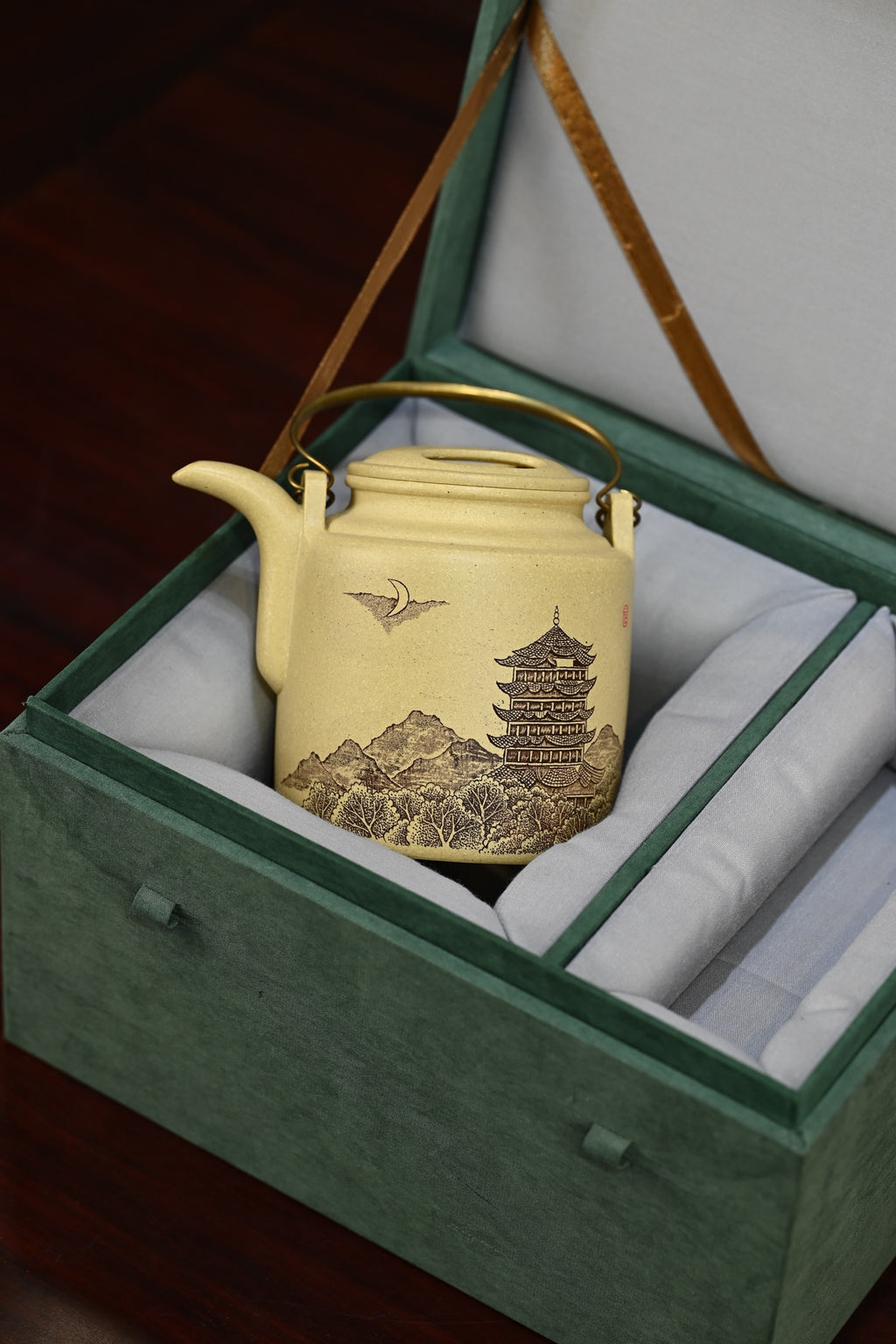 洋桶·全手工 /江苏省陶瓷艺术名人正高工许学芳作品 /容量480cc/一厂本山绿