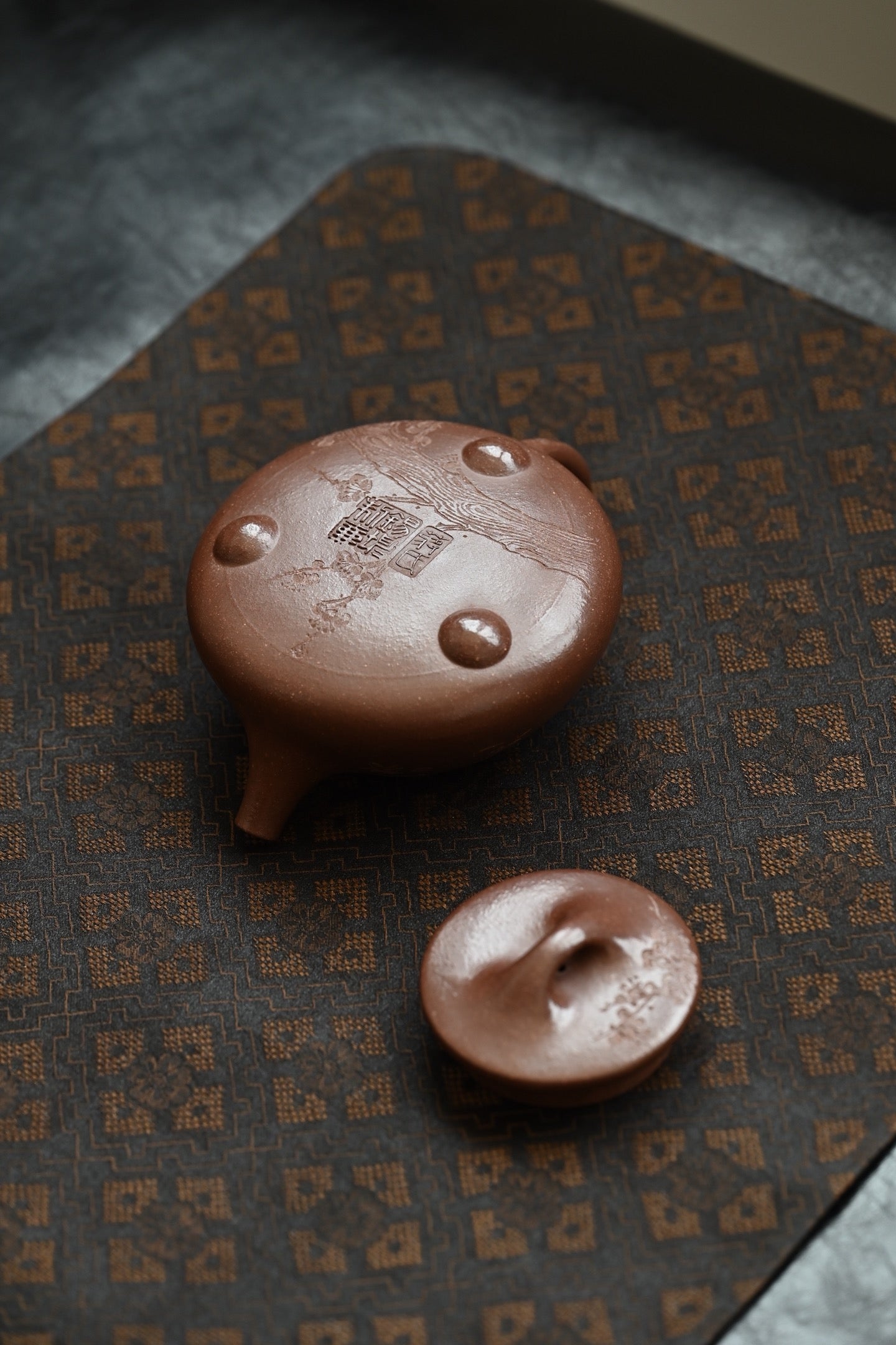 景舟石瓢·全手工 （双证书）/高工蒋锡坤作品 /清华美院教授李燕装饰容量300cc/紫玉金砂
