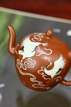 美人肩·全手工 （省大师桑黎兵刻绘+双证书）/紫砂十二精英之首，省大师桑黎兵儿子桑崧杰作品 容量380cc/特级朱泥