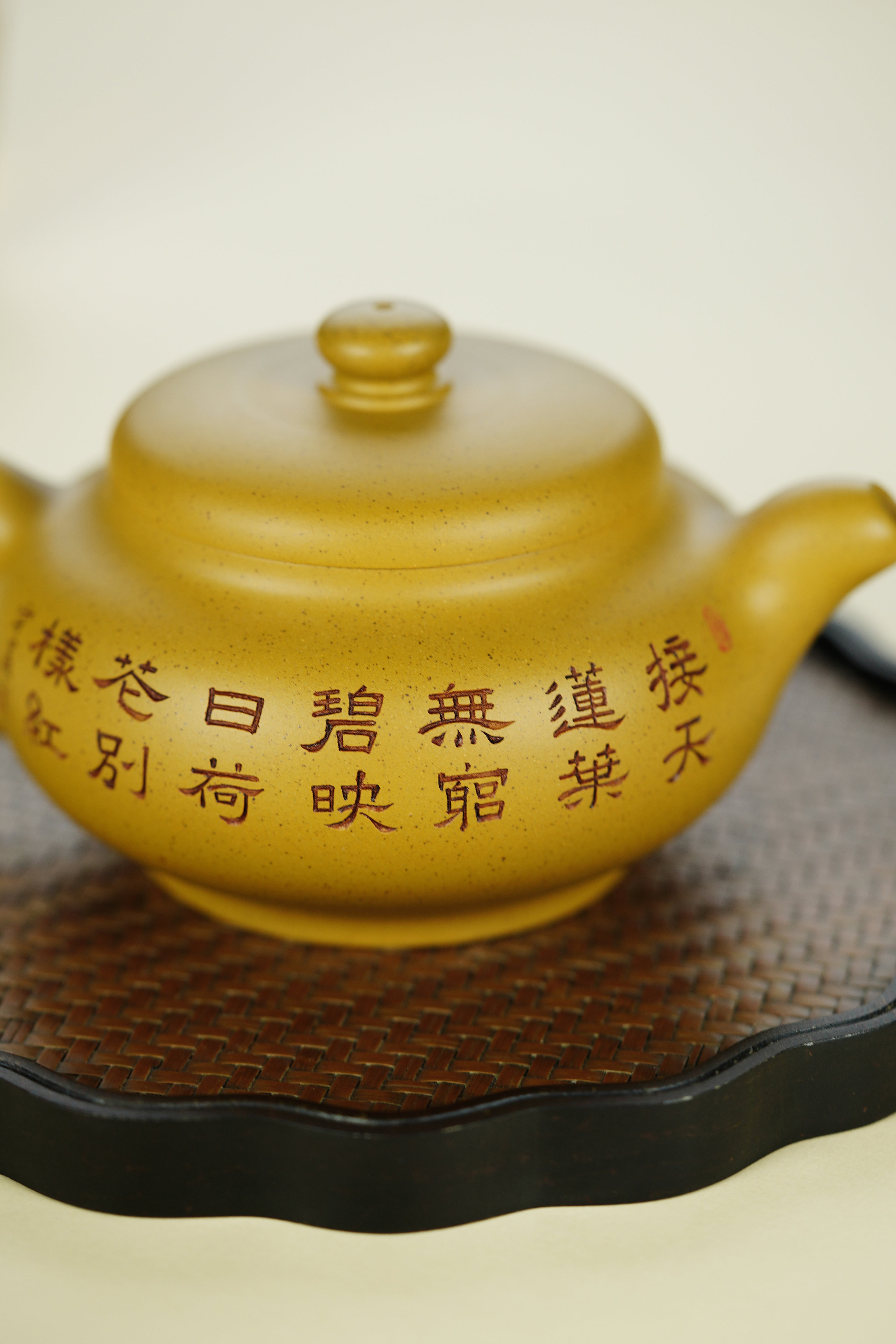 百年传承 紫砂世家｜大生壶第四代嫡传·范秀芳紫砂臻品《玉壁壶》原矿优质黄金段·360cc（入册代表作）