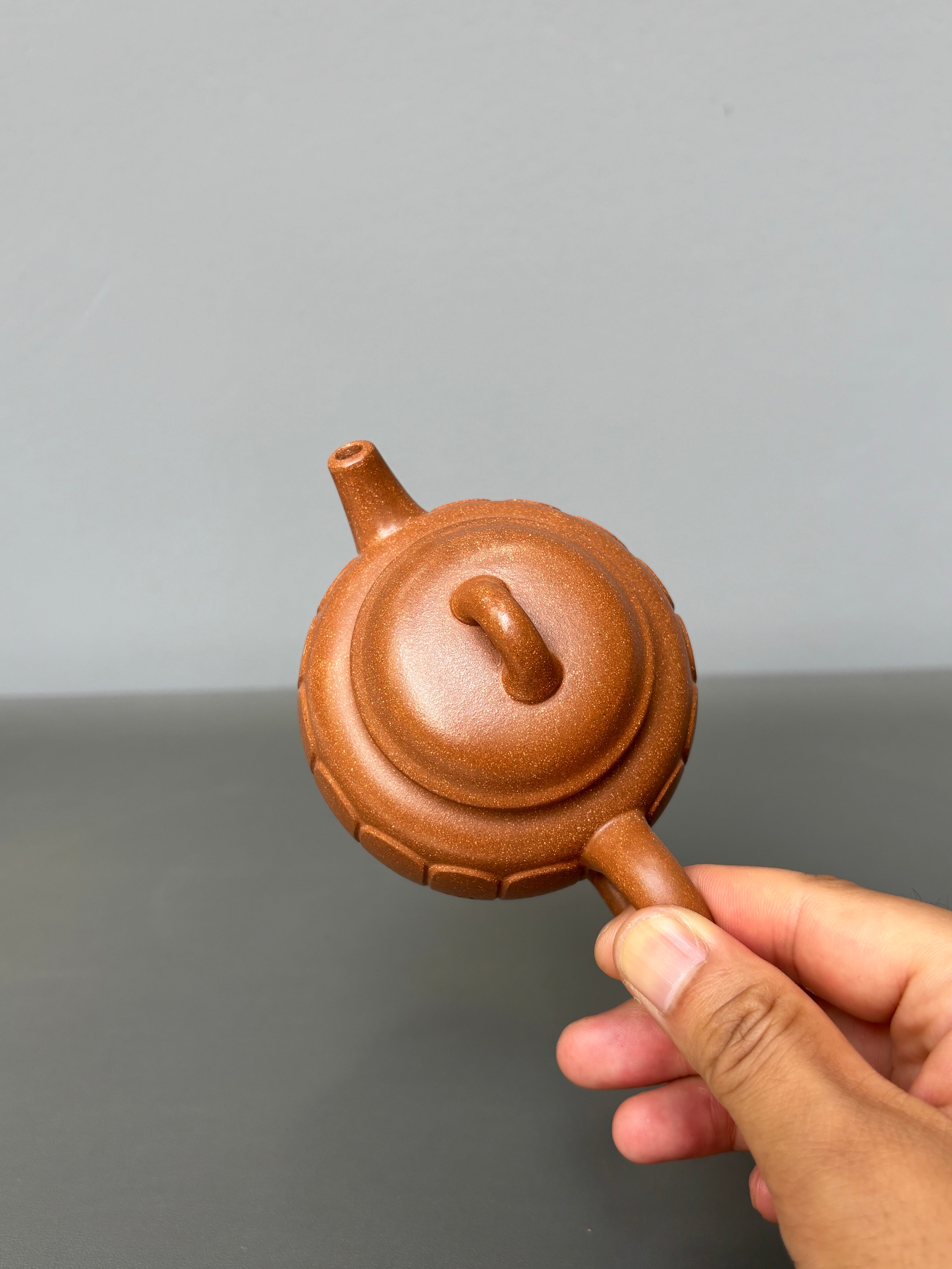 范大生嫡脉｜范秀芳制 范伟群装饰｜双省大师联诀紫砂臻品《含香壶》原矿优质黄降坡·260cc