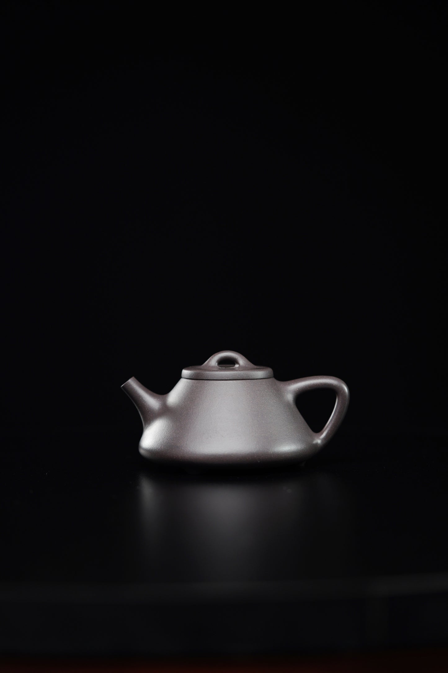 【清雅佳品】紫砂九隽·喻小芳高徒·正高级工艺美术师·沈更轶全手工制《子冶石瓢》原矿优质天清泥·小180cc·大280cc