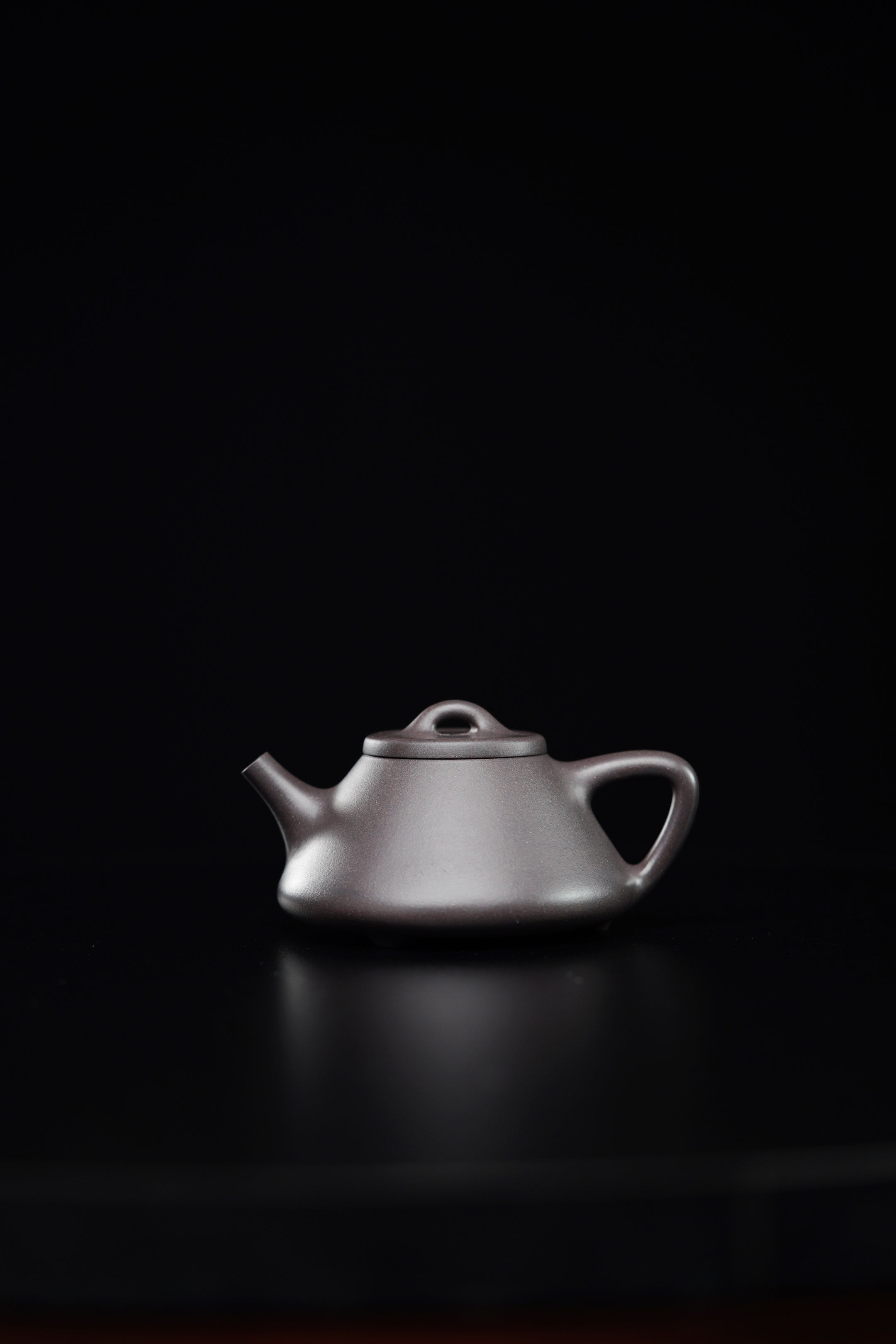 【清雅佳品】紫砂九隽·喻小芳高徒·正高级工艺美术师·沈更轶全手工制《子冶石瓢》原矿优质天清泥·小180cc·大280cc