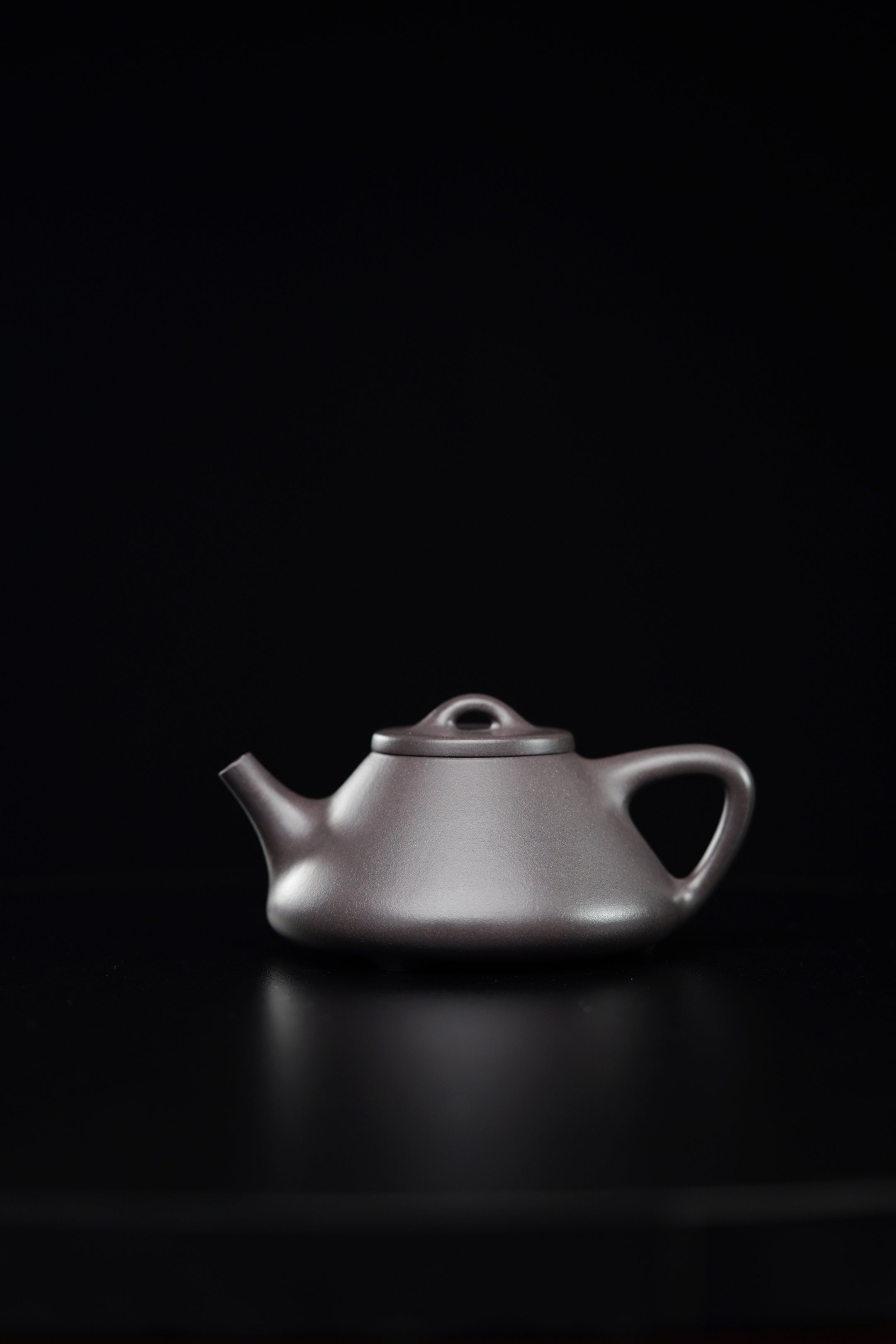 【清雅佳品】紫砂九隽·喻小芳高徒·正高级工艺美术师·沈更轶全手工制《子冶石瓢》原矿优质天清泥·小180cc·大280cc