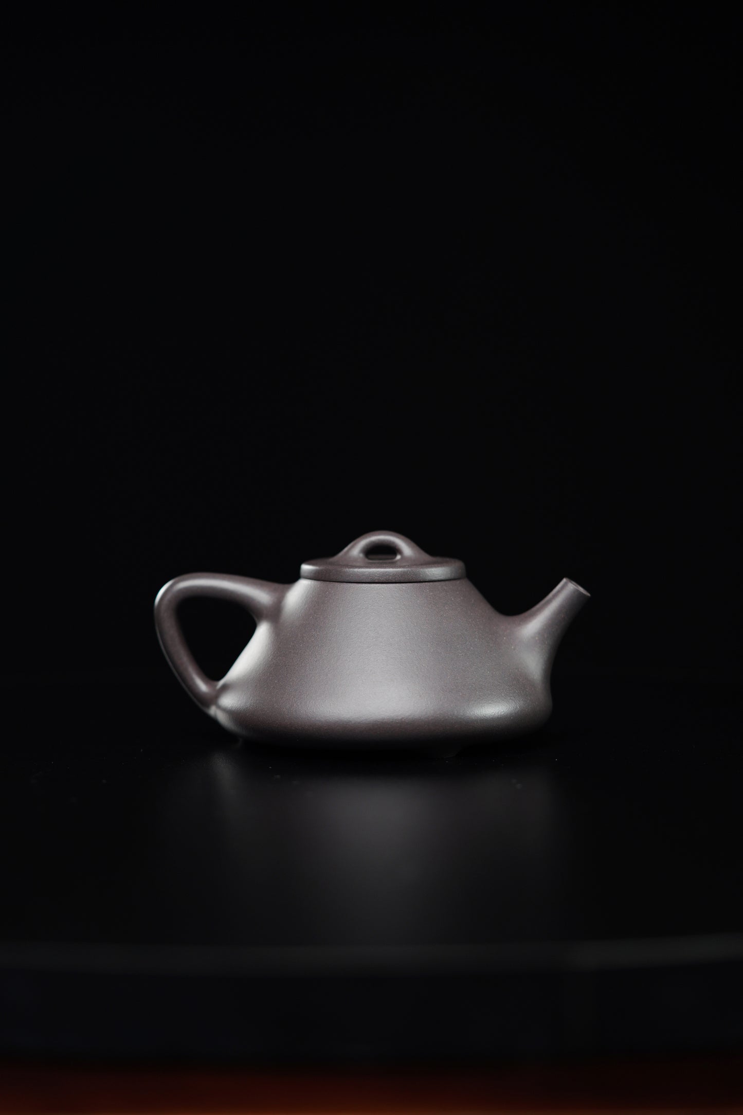 【清雅佳品】紫砂九隽·喻小芳高徒·正高级工艺美术师·沈更轶全手工制《子冶石瓢》原矿优质天清泥·小180cc·大280cc