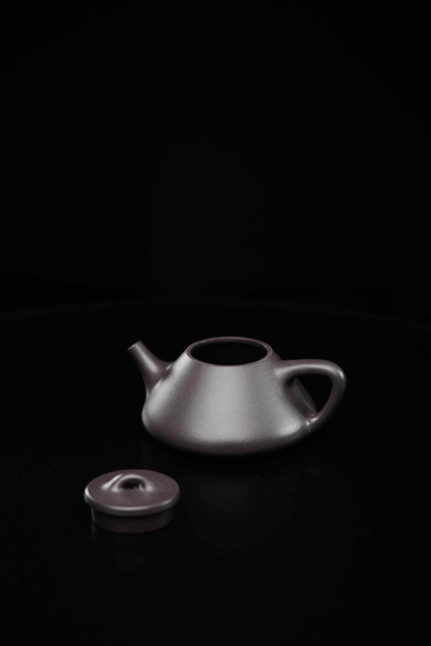 【清雅佳品】紫砂九隽·喻小芳高徒·正高级工艺美术师·沈更轶全手工制《子冶石瓢》原矿优质天清泥·小180cc·大280cc