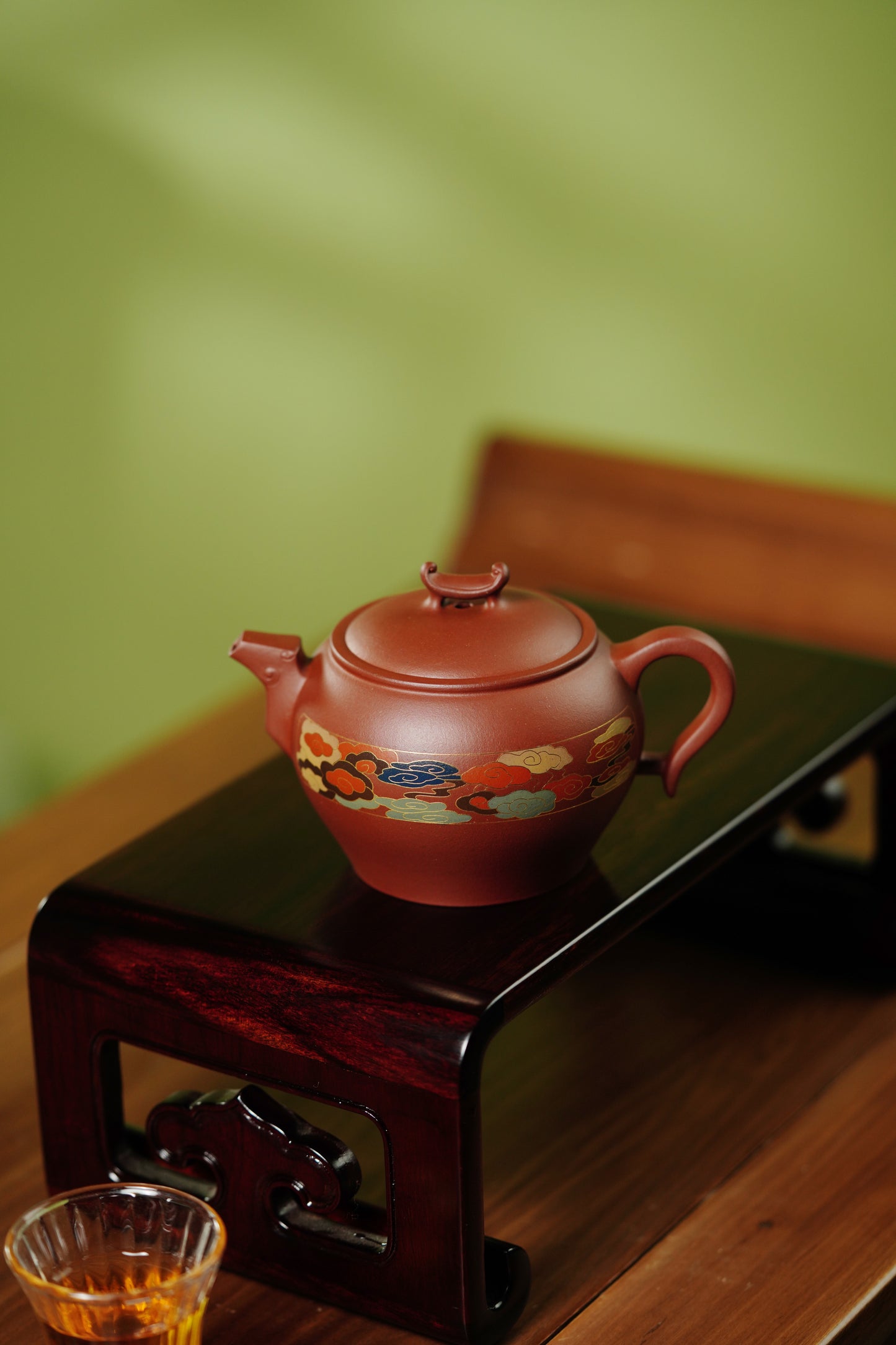 紫砂界最年轻国大师·收藏潜力天花板｜王潇笠稀世顶奢臻品《金马玉堂壶》原矿优质底槽清·260cc（24K真金丝装饰）