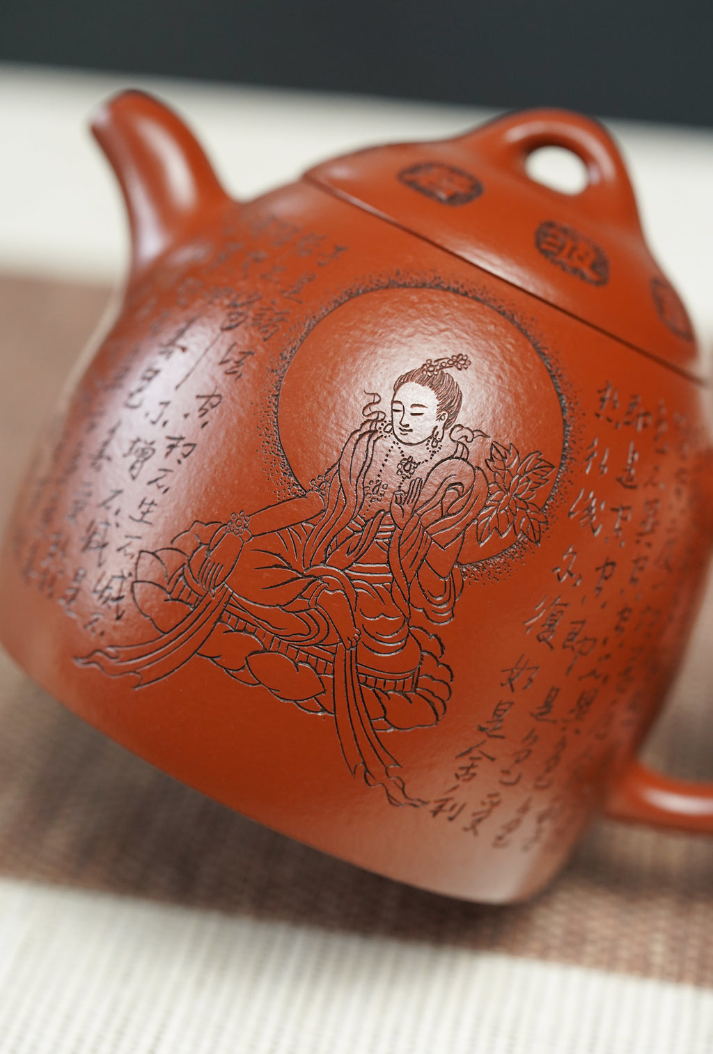一器藏心经·紫砂纳万福｜郑求标大师｜双心经至尊禅意臻品【心经秦权壶】原矿优质朱泥·250cc