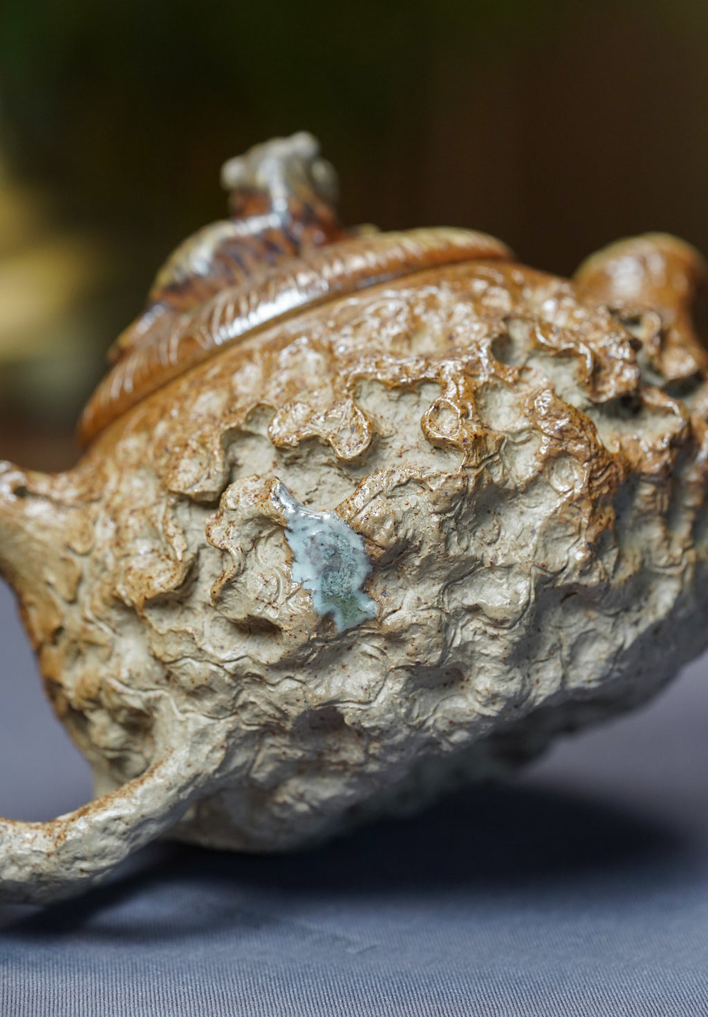 蒋蓉之女 传世花器｜蒋艺华·非遗紫砂巅峰重器《王者之风供春壶》原矿优质黄金段柴烧·260cc