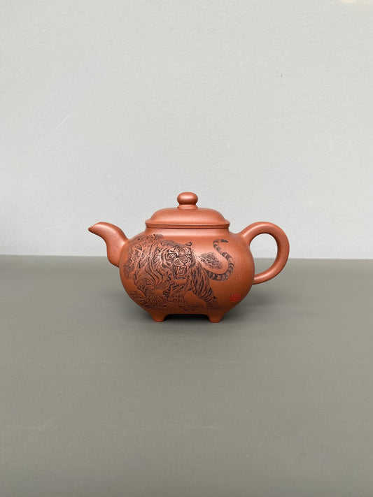中华神刀·刻绘巅峰｜杨喜雨大师顶流臻品《传炉壶》原矿优质底槽清·410cc