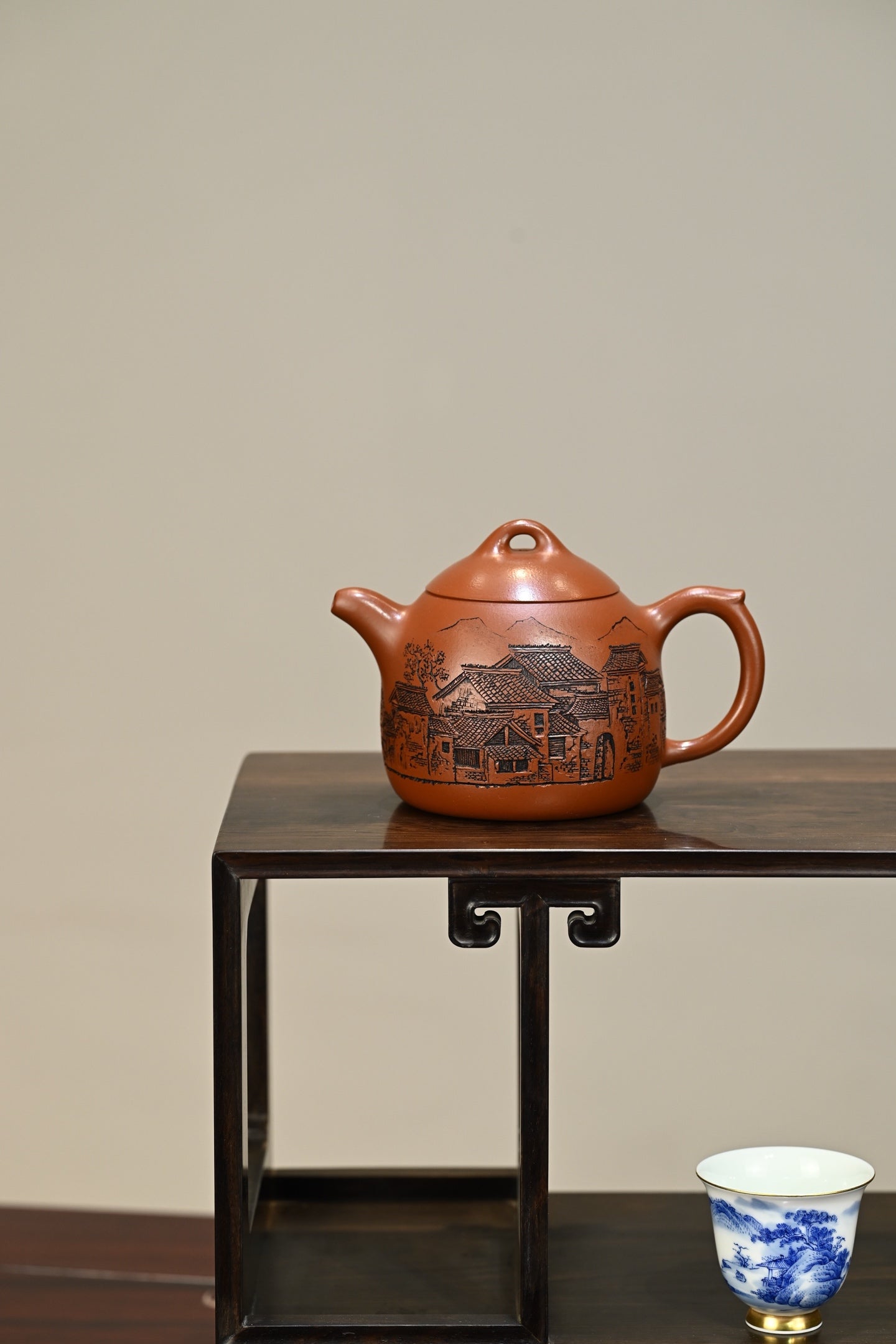 秦权·全手工 /江苏省陶瓷艺术名人正高工许学芳作品 /容量350cc/一厂大红袍 - ZishaTeapotChina
