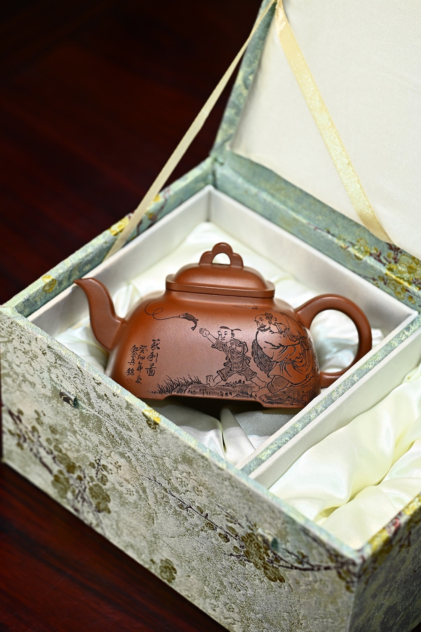 孤菱·全手工 江苏省陶瓷艺术名人正高工许学芳作品 /容量350cc/一厂红皮龙