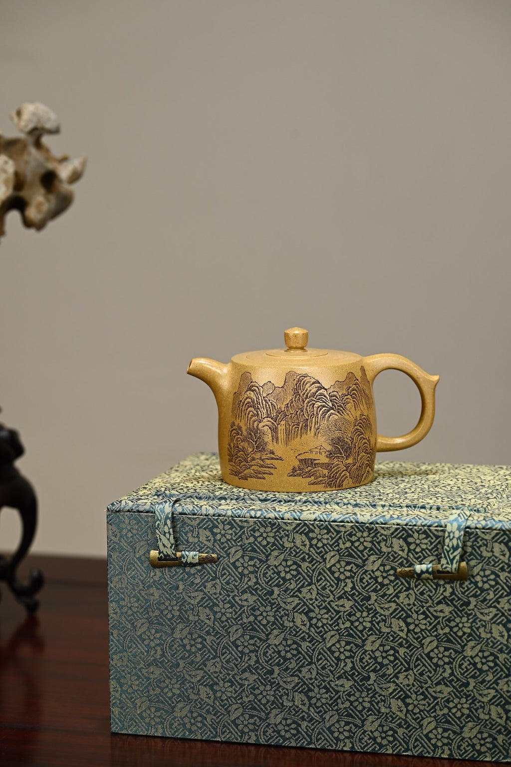 井栏·全手工/江苏省陶瓷艺术名人正高工许学芳作品 ; /容量360cc/一厂紫泥
