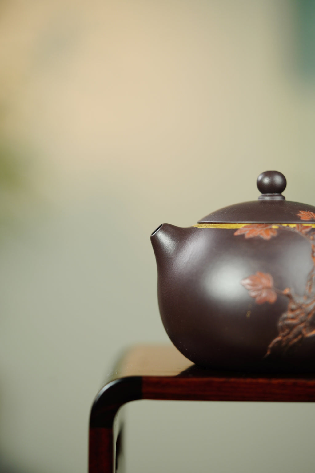 双宗师合璧·紫砂史巅峰 紫砂界天花板泥画｜何光宏·邱玉林联袂创作孤品《西施壶》｜传世收藏原矿优质老紫泥·260cc（25k真金装饰）