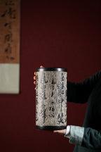 【泰斗之作 礼藏巅峰】一代宗师邱玉林｜彩陶艺术臻品《书法笔筒》直径：15.5cm，高：30.5cm（特色彩陶工艺）