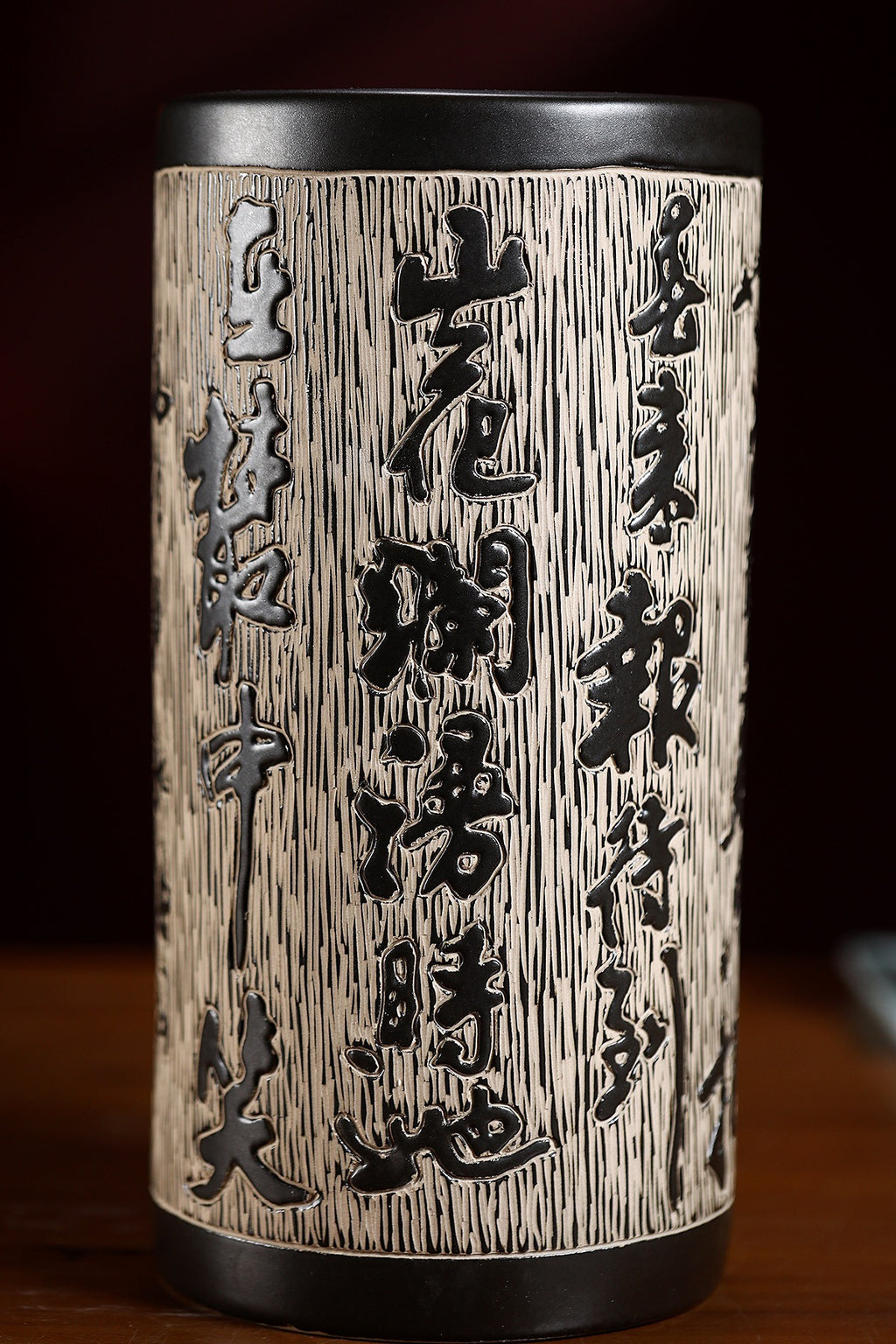 【泰斗之作 礼藏巅峰】一代宗师邱玉林｜彩陶艺术臻品《书法笔筒》直径：15.5cm，高：30.5cm（特色彩陶工艺）