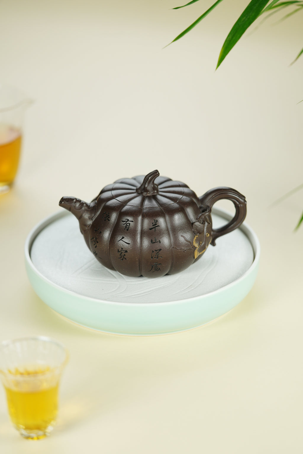 范大生嫡脉｜范秀芳制 范伟群装饰｜双省大师联诀紫砂臻品《扁南瓜壶》原矿优质紫泥·320cc