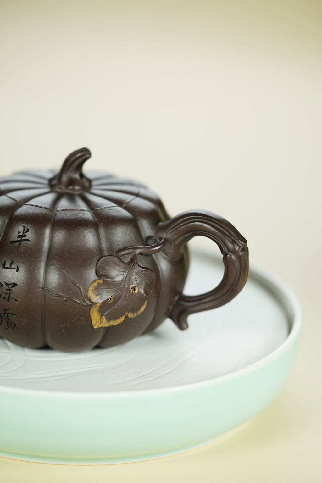 范大生嫡脉｜范秀芳制 范伟群装饰｜双省大师联诀紫砂臻品《扁南瓜壶》原矿优质紫泥·320cc