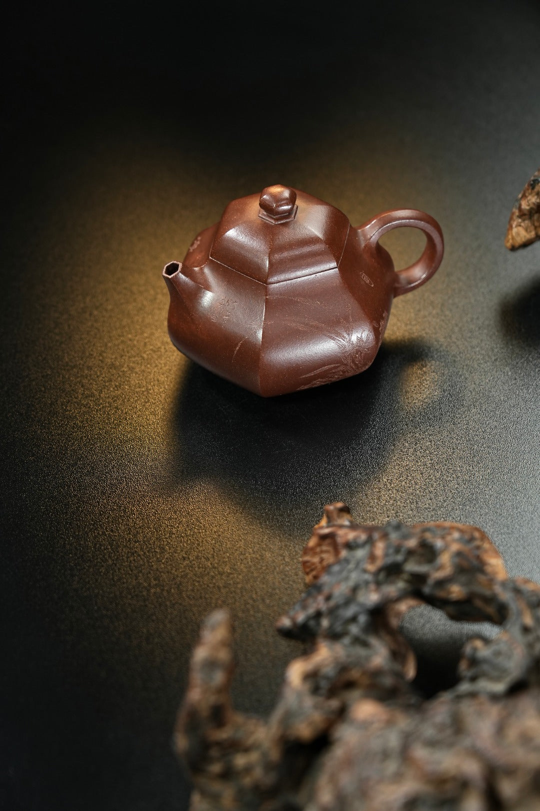 耿浩方器 礼藏双绝｜紫砂界80后方器巨匠巅峰臻品《六方文旦壶》藏值无量 原矿优质羊角山紫泥·180cc