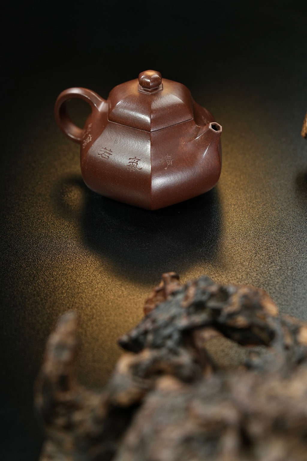 耿浩方器 礼藏双绝｜紫砂界80后方器巨匠巅峰臻品《六方文旦壶》藏值无量 原矿优质羊角山紫泥·180cc