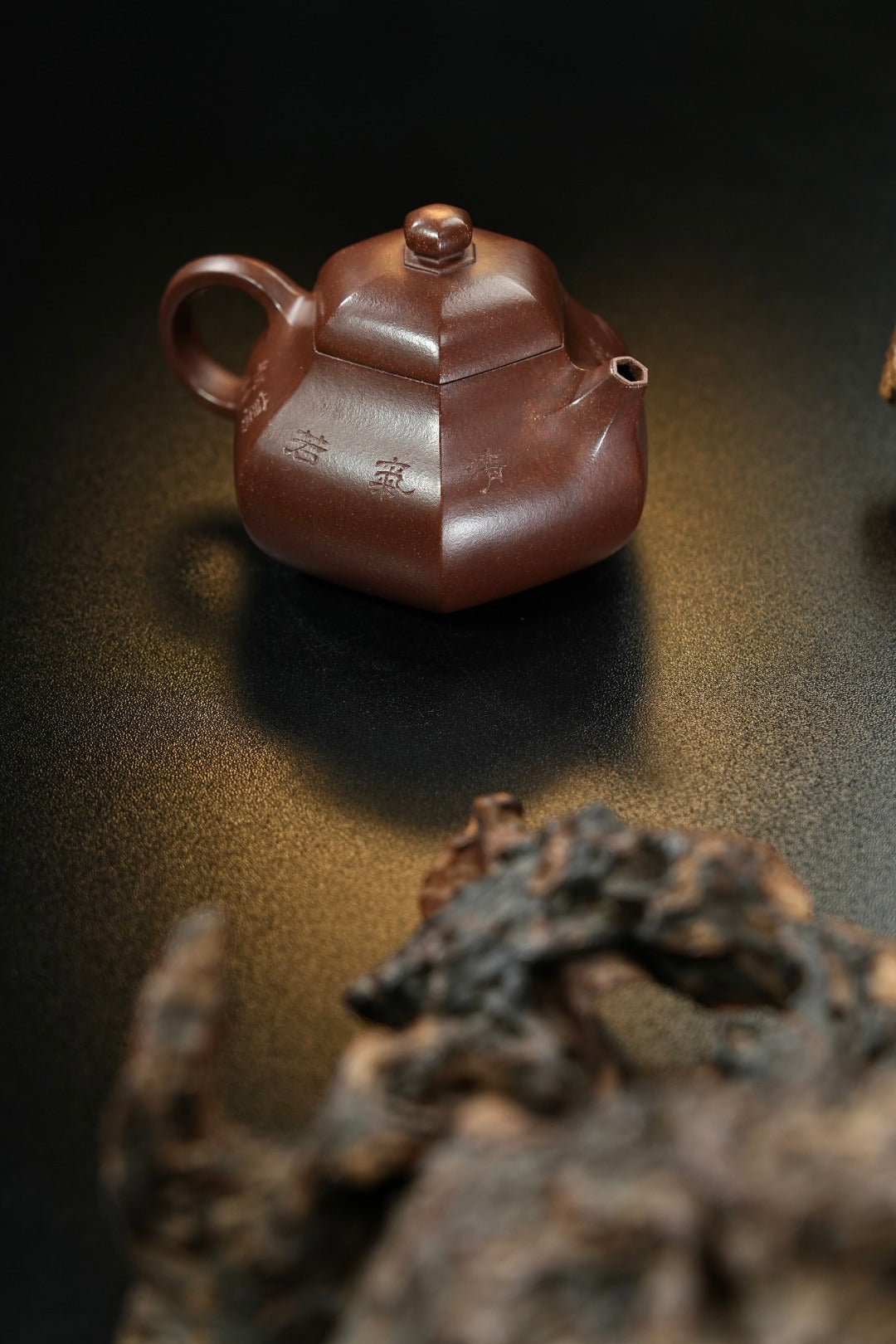 耿浩方器 礼藏双绝｜紫砂界80后方器巨匠巅峰臻品《六方文旦壶》藏值无量 原矿优质羊角山紫泥·180cc