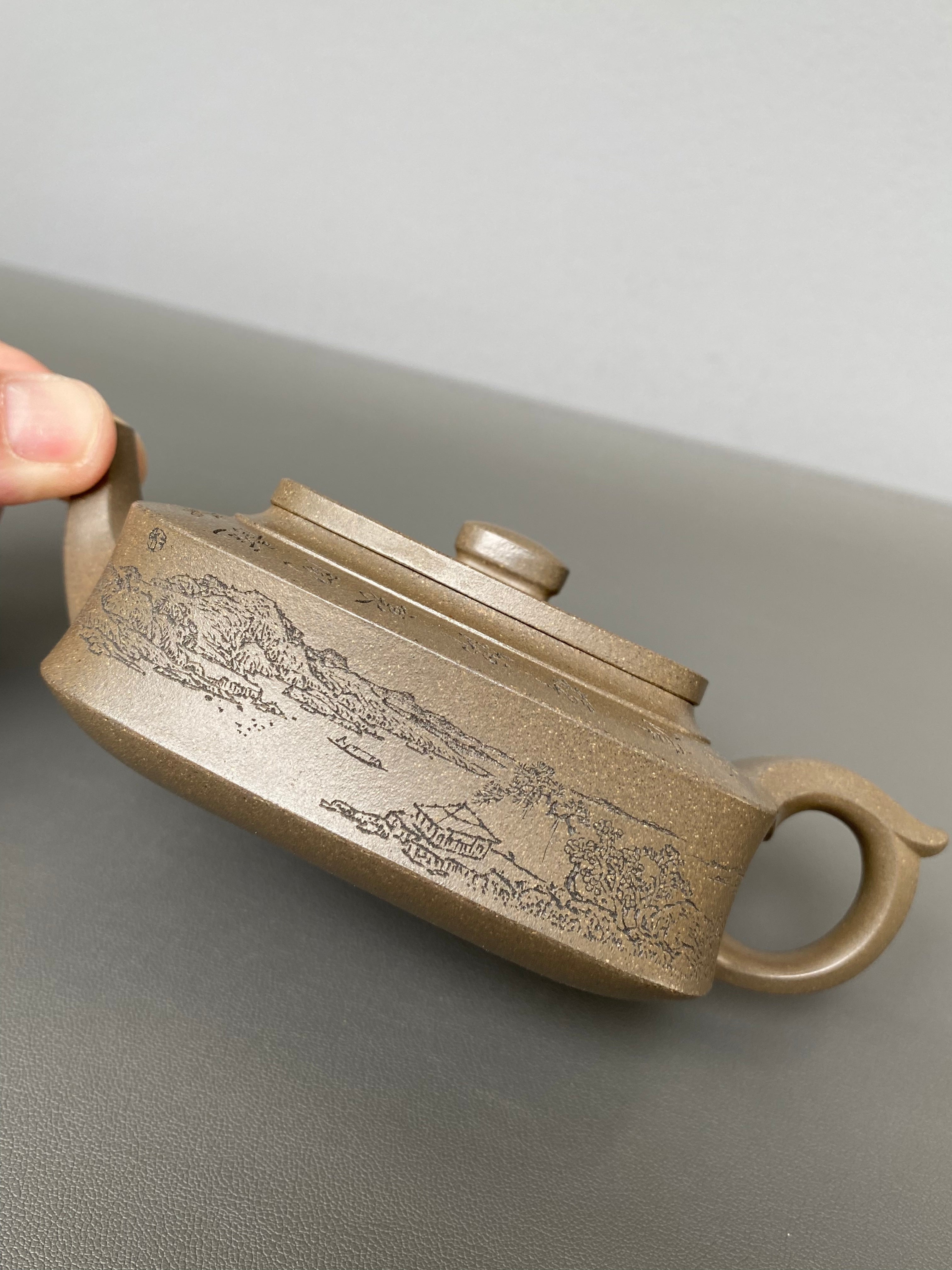 宏林山水·礼藏天下｜陈宏林大师传世巅峰臻品【四方观山壶】业界标杆·原矿优质松华青段泥·160cc