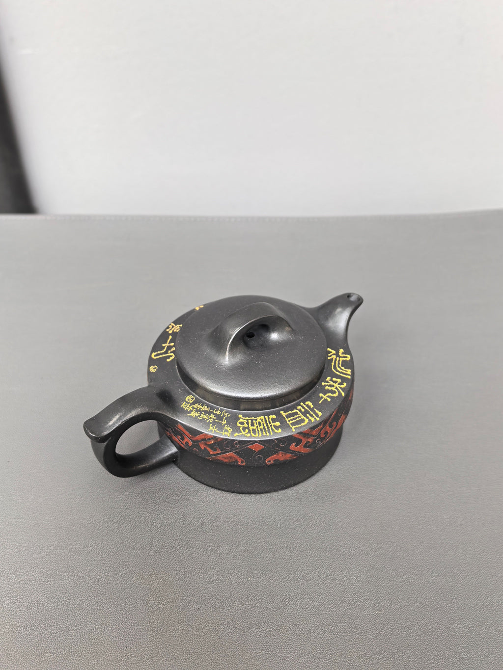 立之紫砂 礼藏至尊｜储立之大师传世典藏重器《八式秦韵壶》原矿优质 黑料·180cc