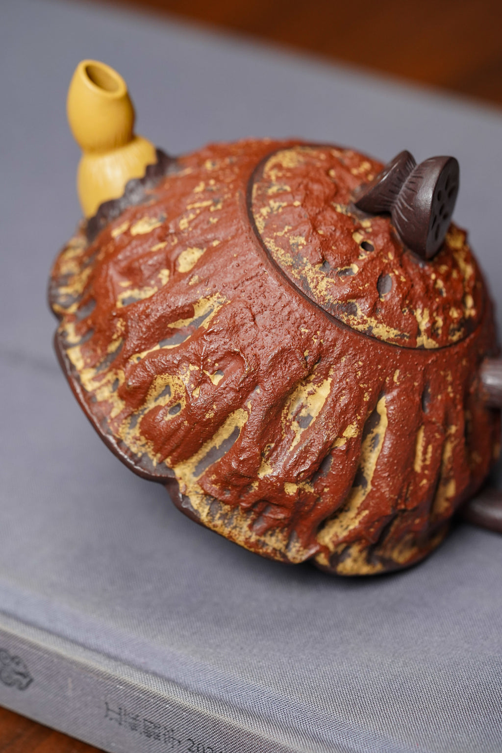 范泽锋高徒·邱爽紫砂潜力重器《莲藕壶》原矿优质老紫泥·160cc