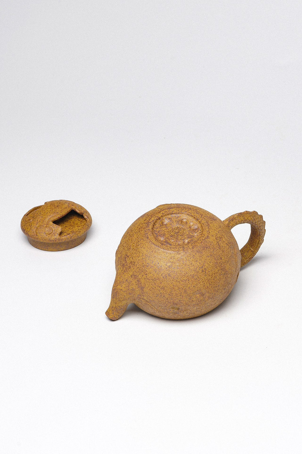 紫砂臻品·礼藏首选｜周建春大师扛鼎之作《云龙供春壶》原矿优质黄金砂·200cc