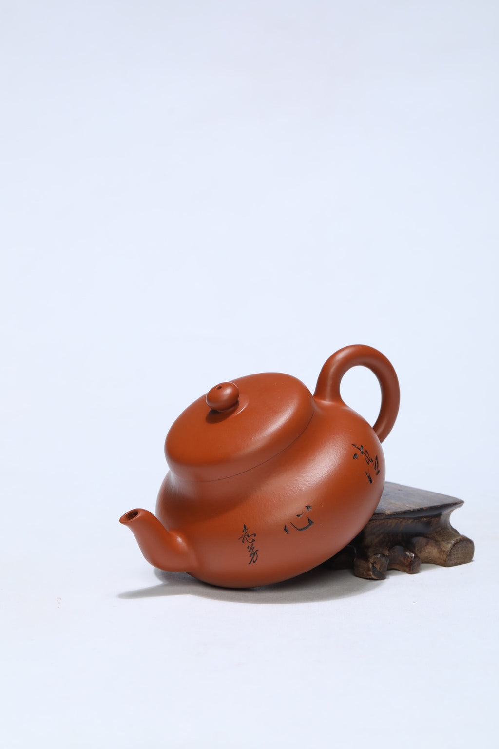 超高性价比工艺师《君德壶》推荐！ ——优质老朱泥·200cc ——工艺美术师·王老师