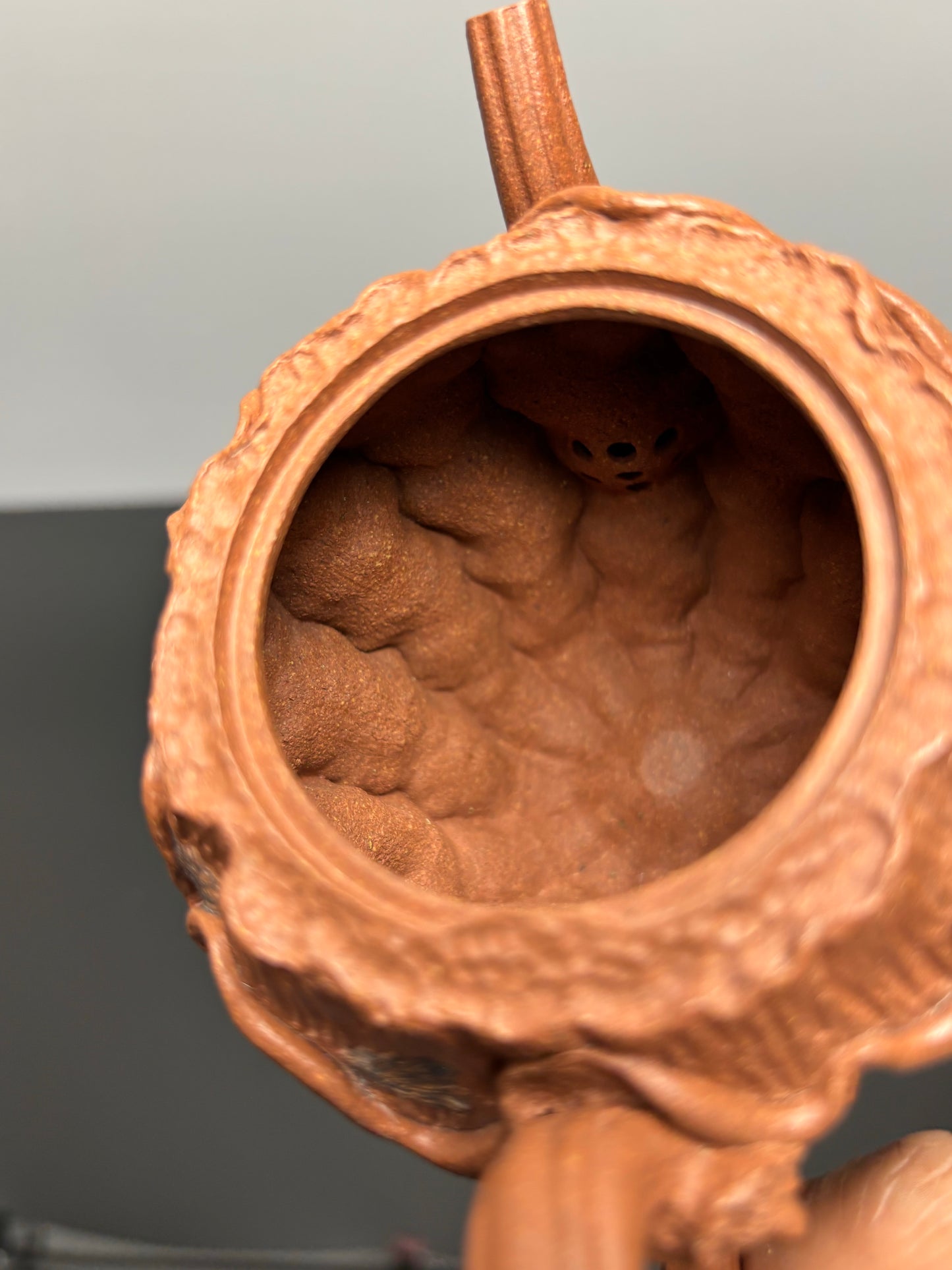 藏品首发·稀世罕见·紫砂臻品｜沈更轶制×彭金格绘 世间唯一巅峰孤品《连年有余》原矿优质老段泥·220cc